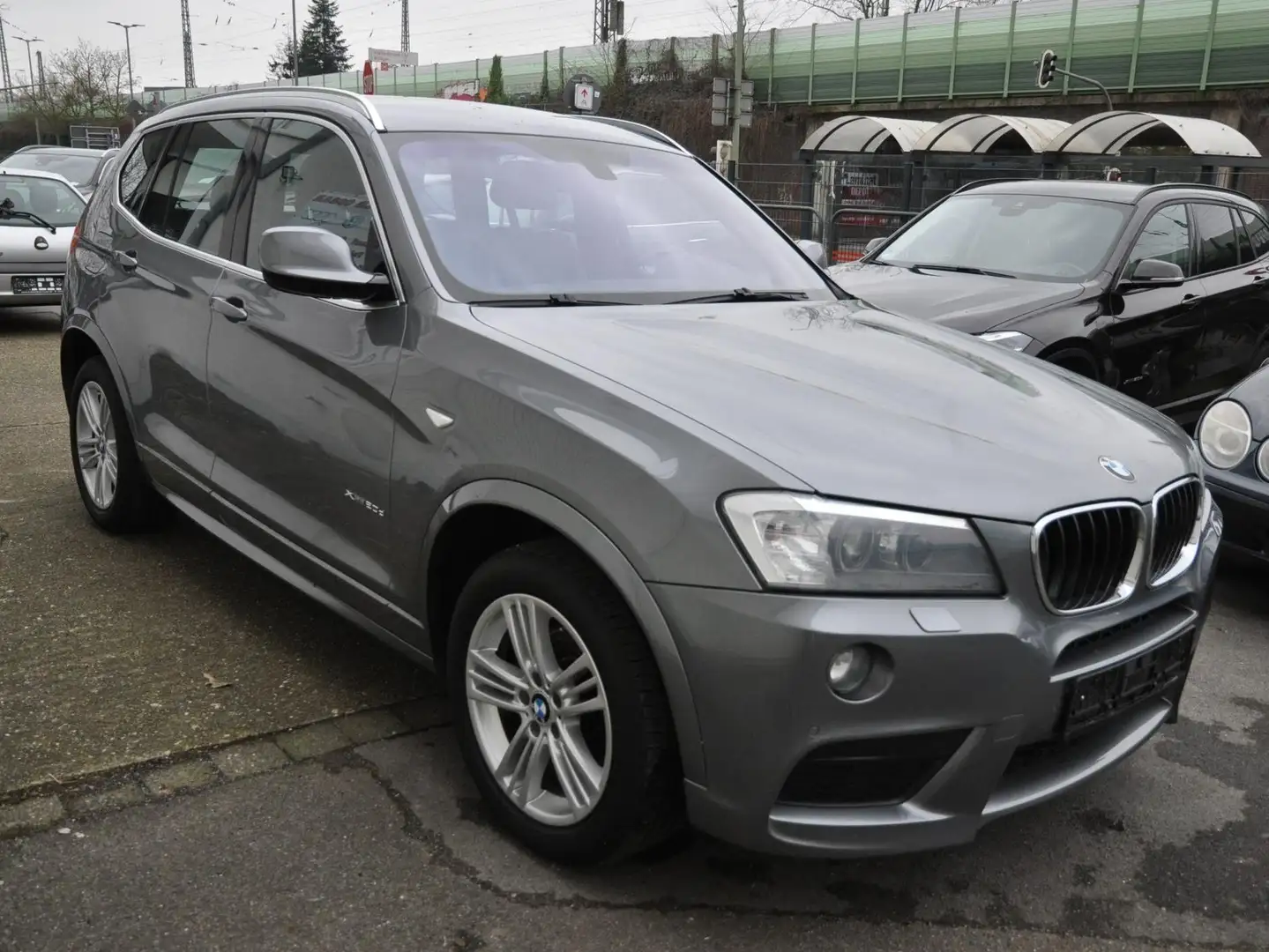 BMW X3 X3 xDrive20d Aut.**M Sport-I.Hand-Kamera** Grau - 1