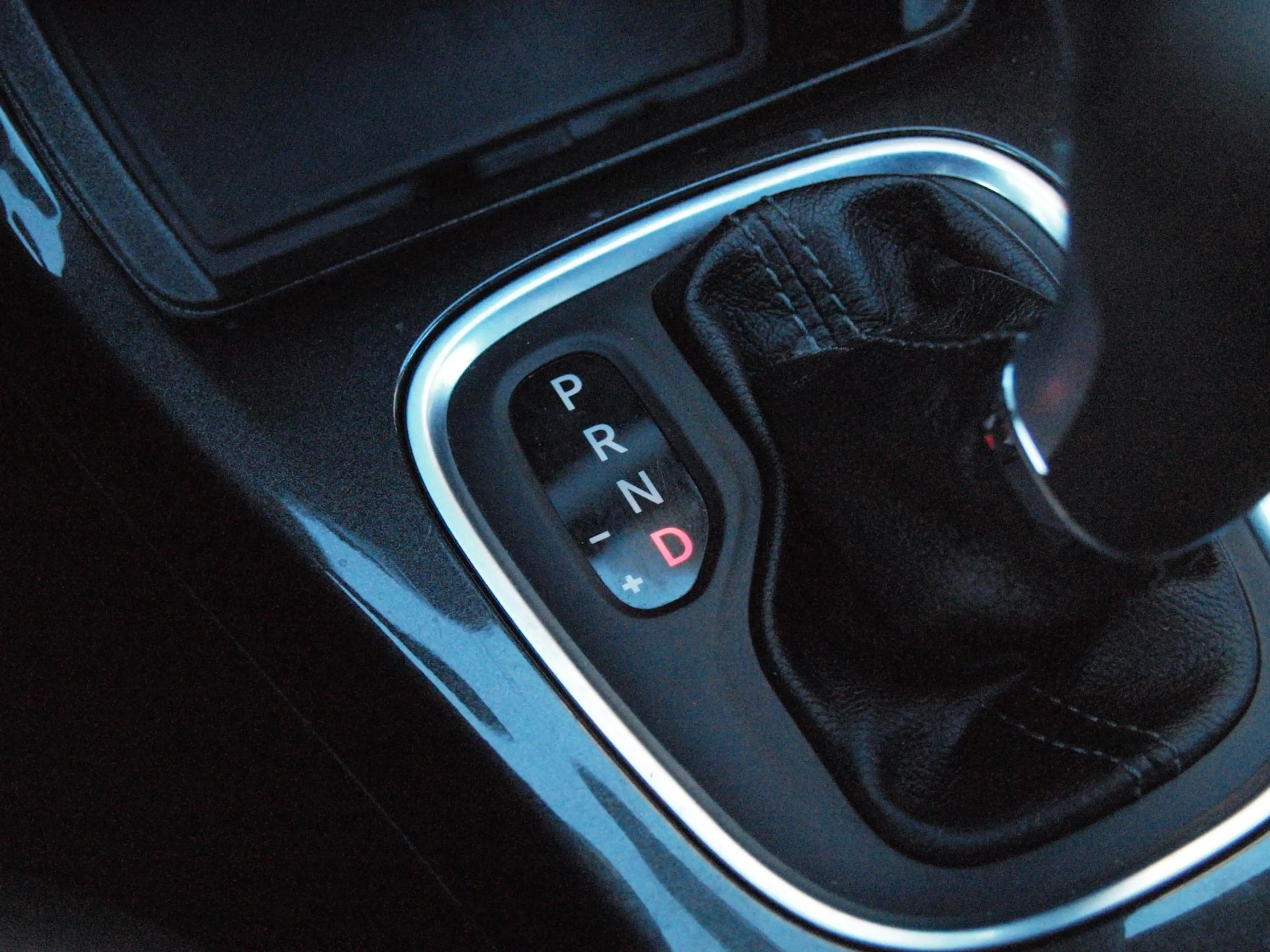 Jeep Compass 1.3T S | Camera | Cruise Control | Alpine Audio | — photo 20