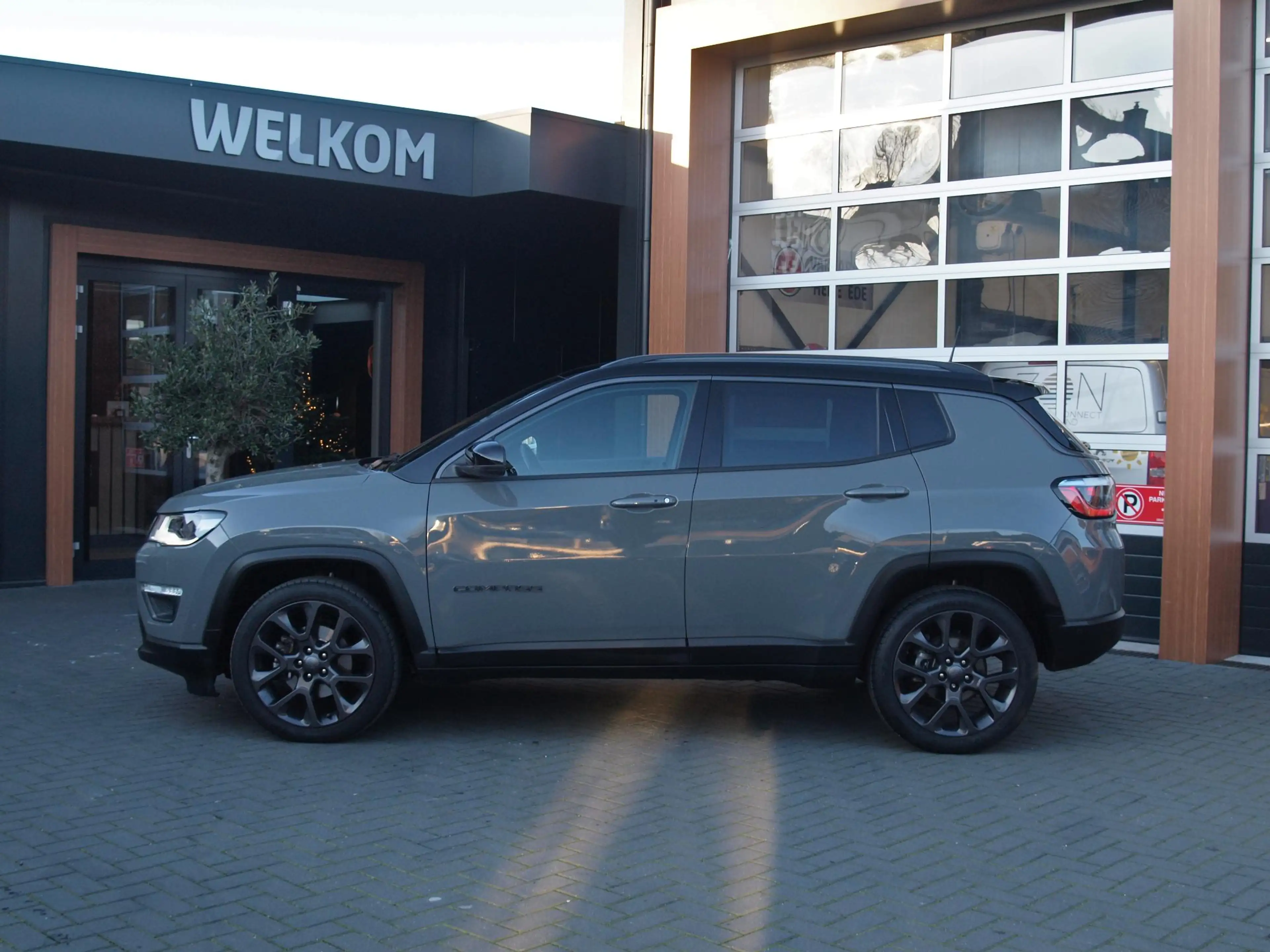 Jeep Compass 1.3T S | Camera | Cruise Control | Alpine Audio | — photo 6