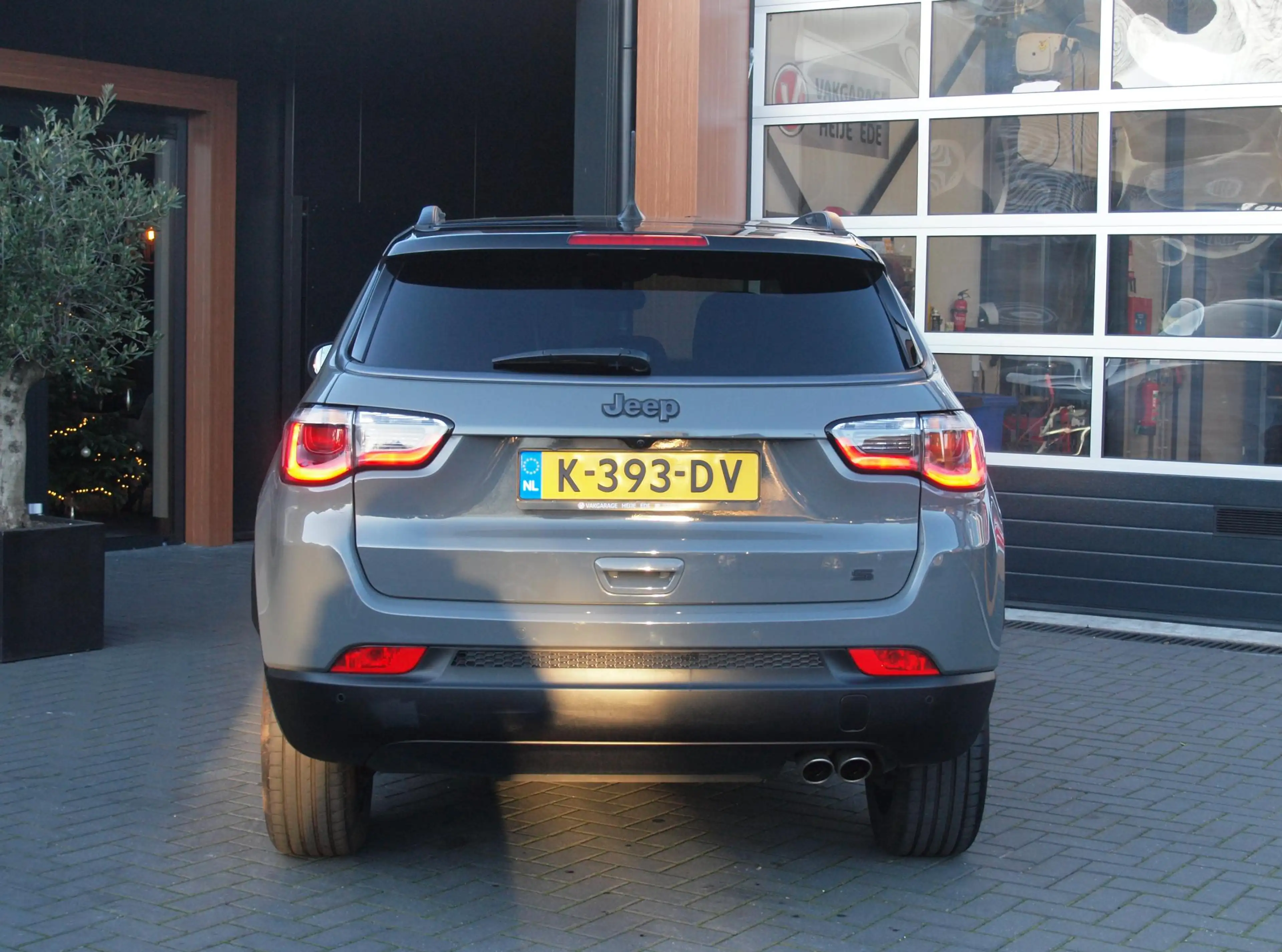 Jeep Compass 1.3T S | Camera | Cruise Control | Alpine Audio | — photo 9