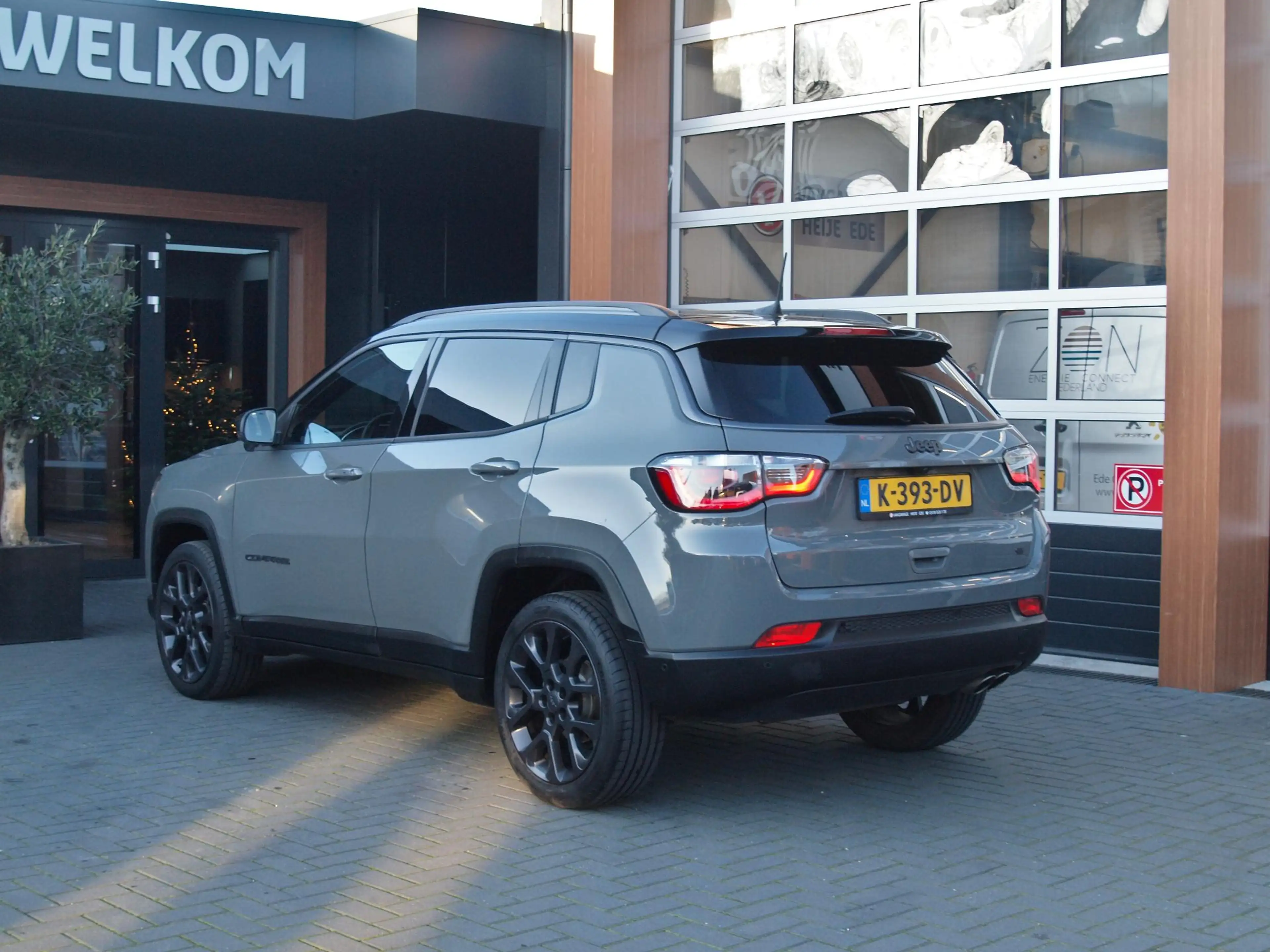 Jeep Compass 1.3T S | Camera | Cruise Control | Alpine Audio | — photo 2