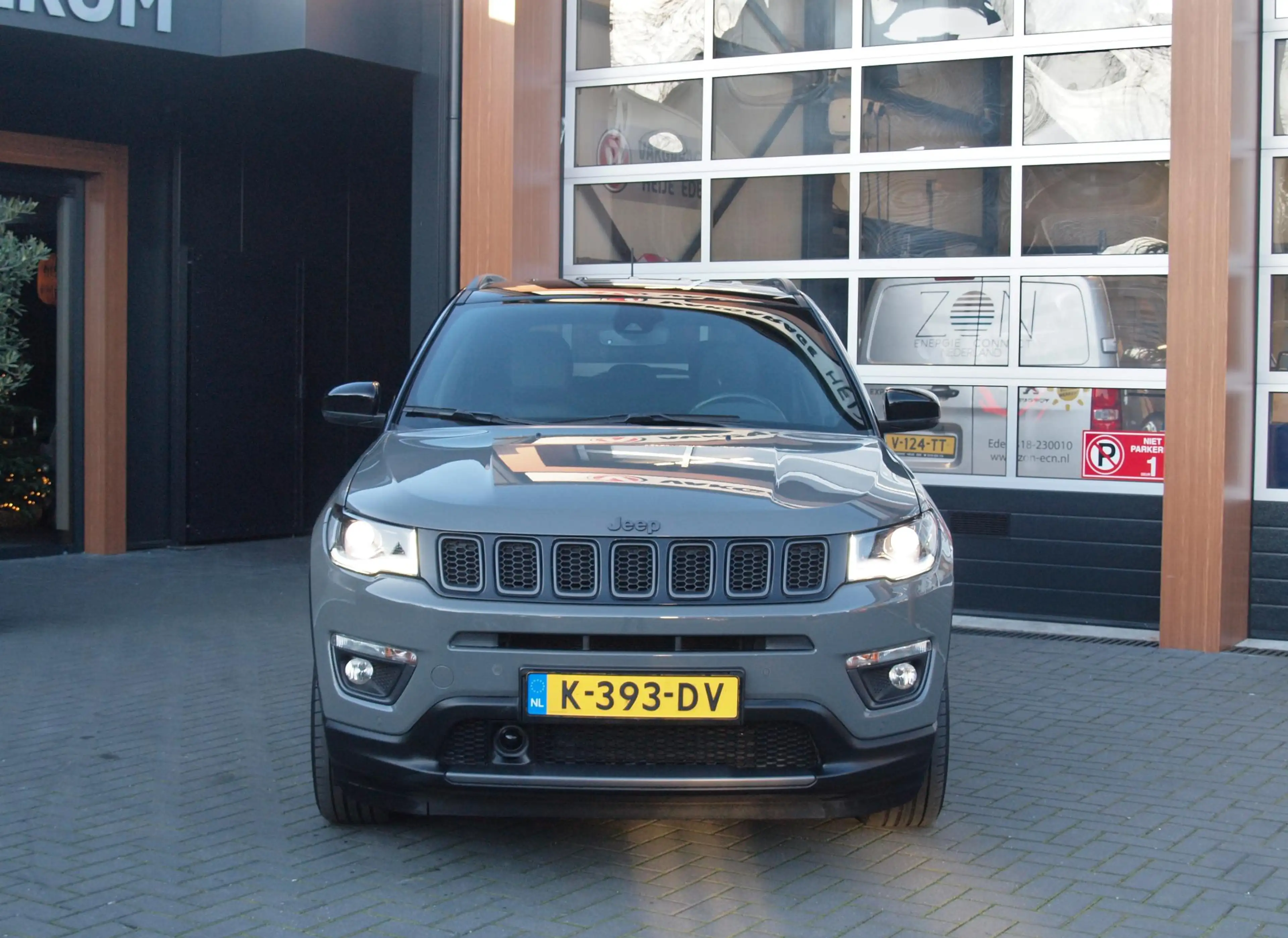 Jeep Compass 1.3T S | Camera | Cruise Control | Alpine Audio | — photo 8