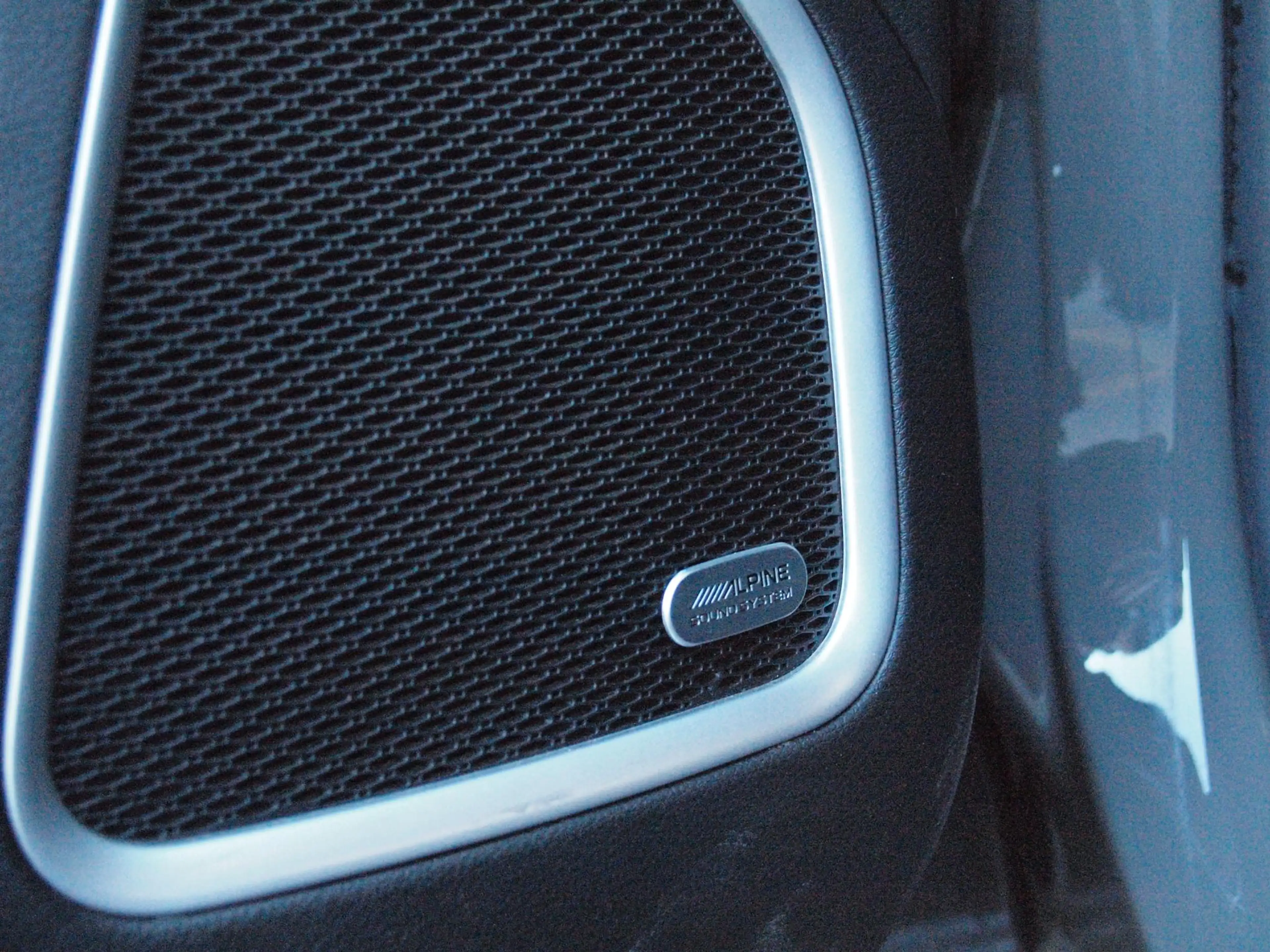 Jeep Compass 1.3T S | Camera | Cruise Control | Alpine Audio | — photo 23