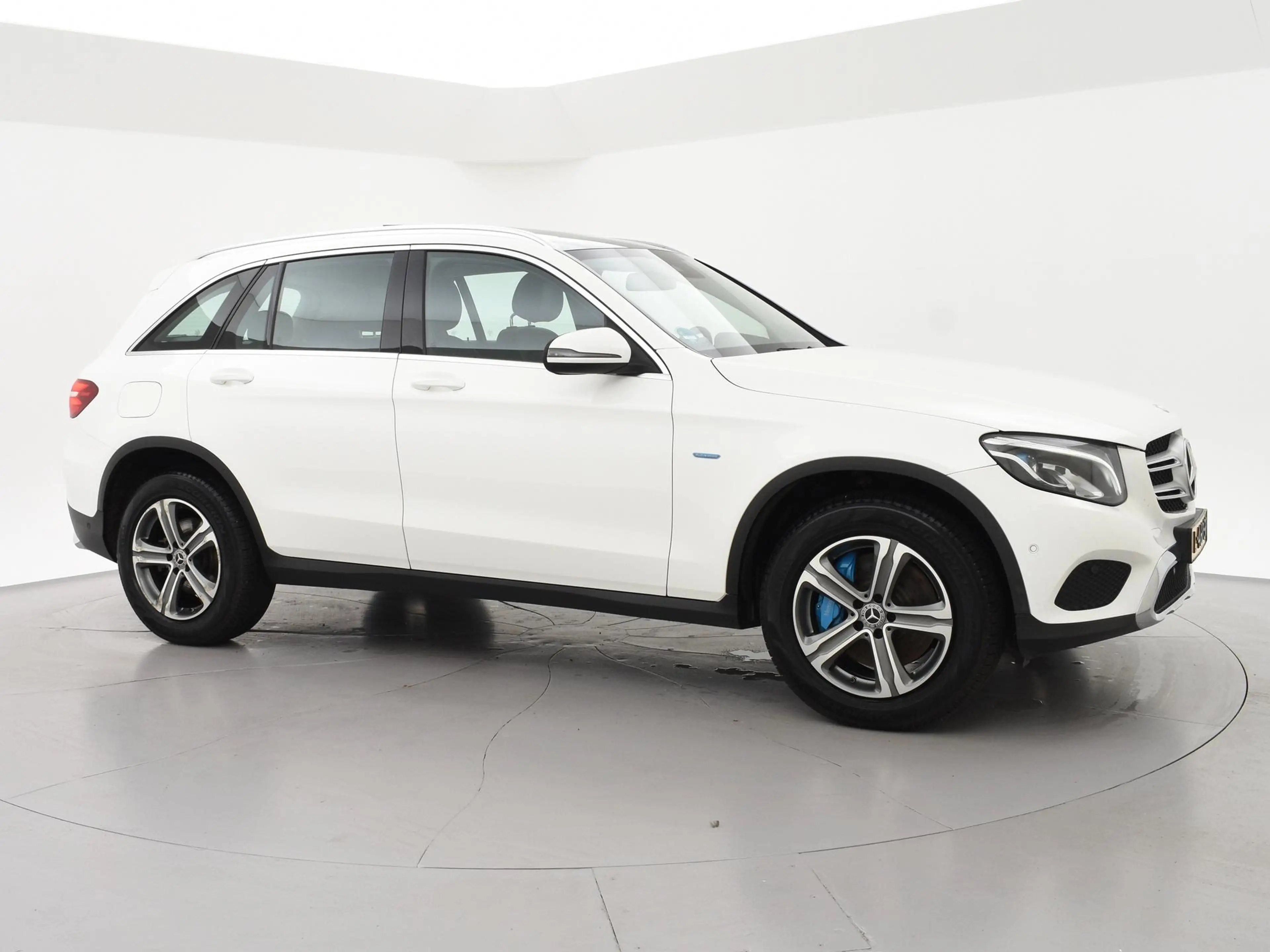 Mercedes-Benz GLC 350 350e 4MATIC PLUG-IN HYBRID + TREKHAAK | PANORAMA | — photo 21