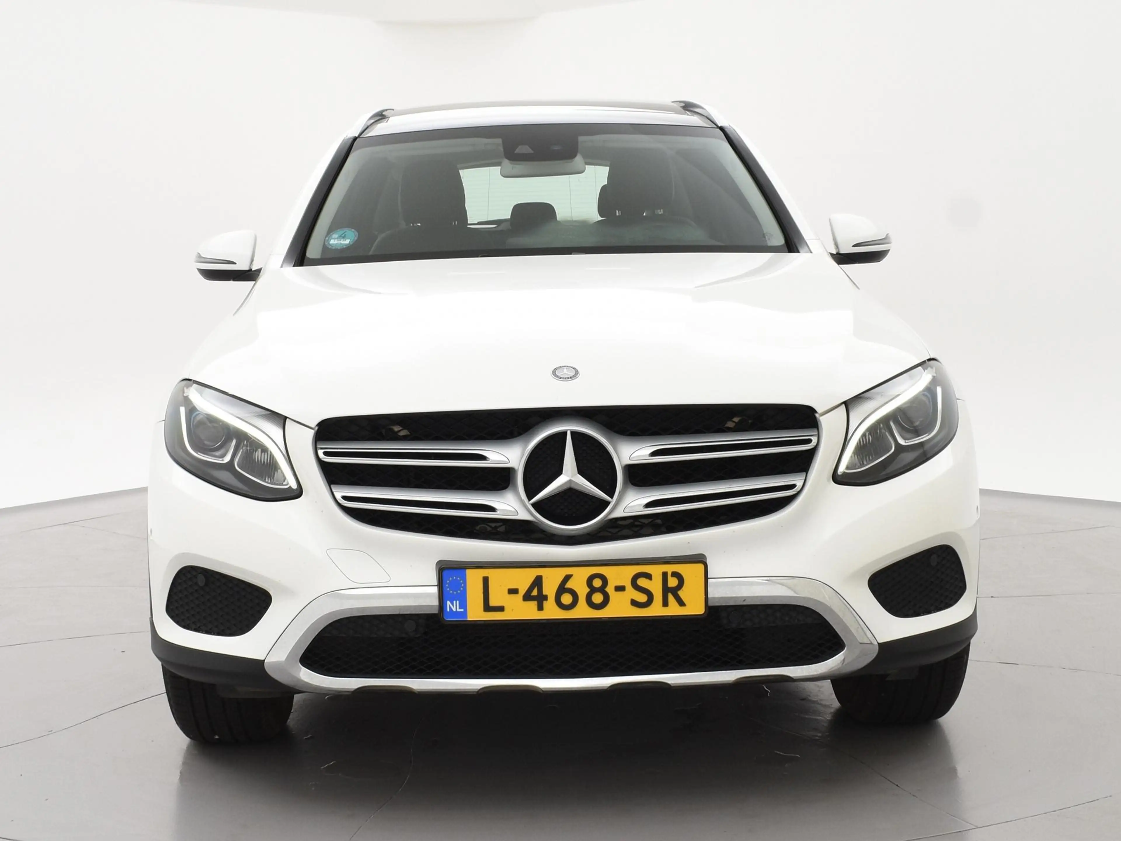 Mercedes-Benz GLC 350 350e 4MATIC PLUG-IN HYBRID + TREKHAAK | PANORAMA | — photo 8