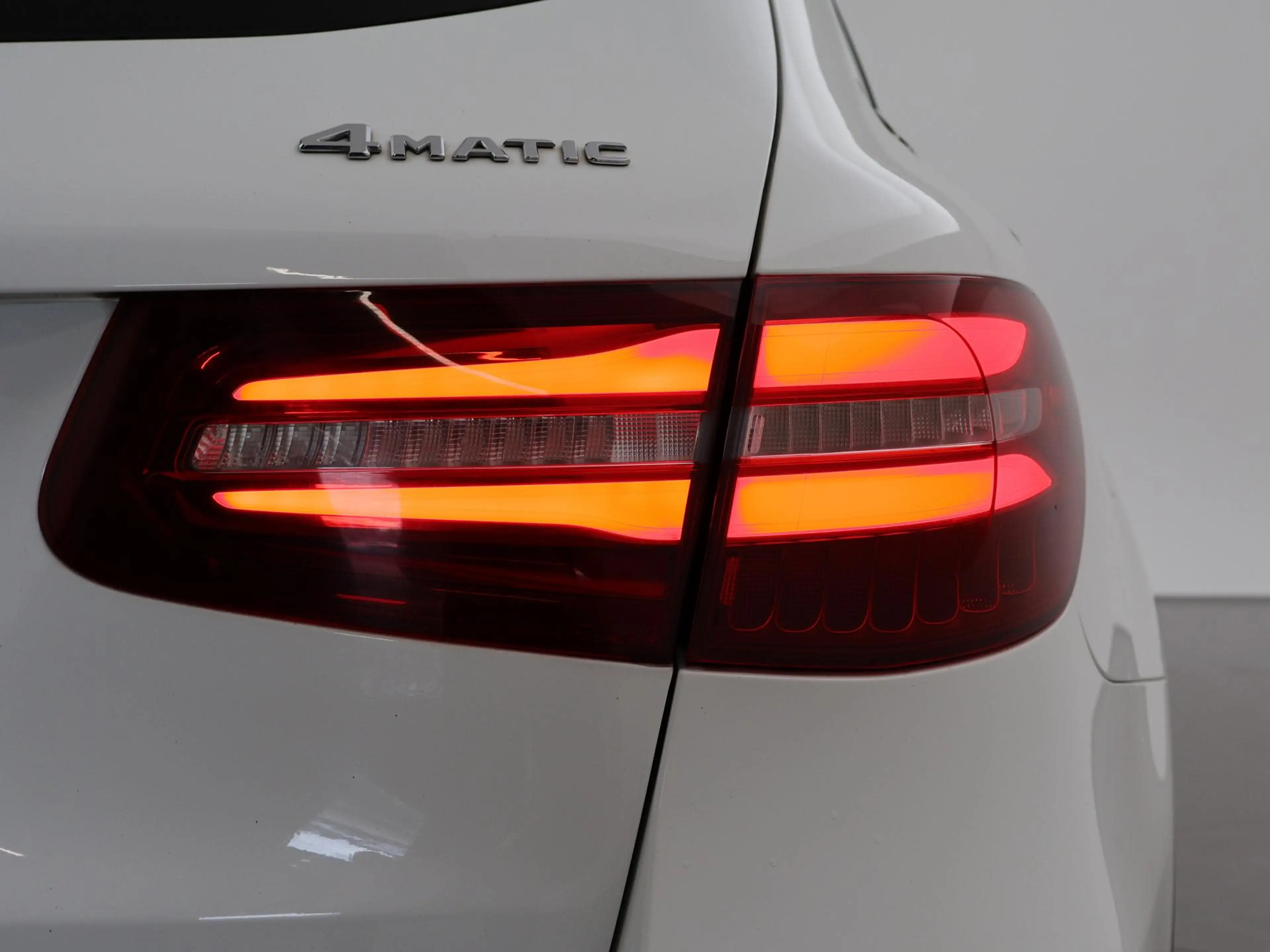 Mercedes-Benz GLC 350 350e 4MATIC PLUG-IN HYBRID + TREKHAAK | PANORAMA | — photo 13