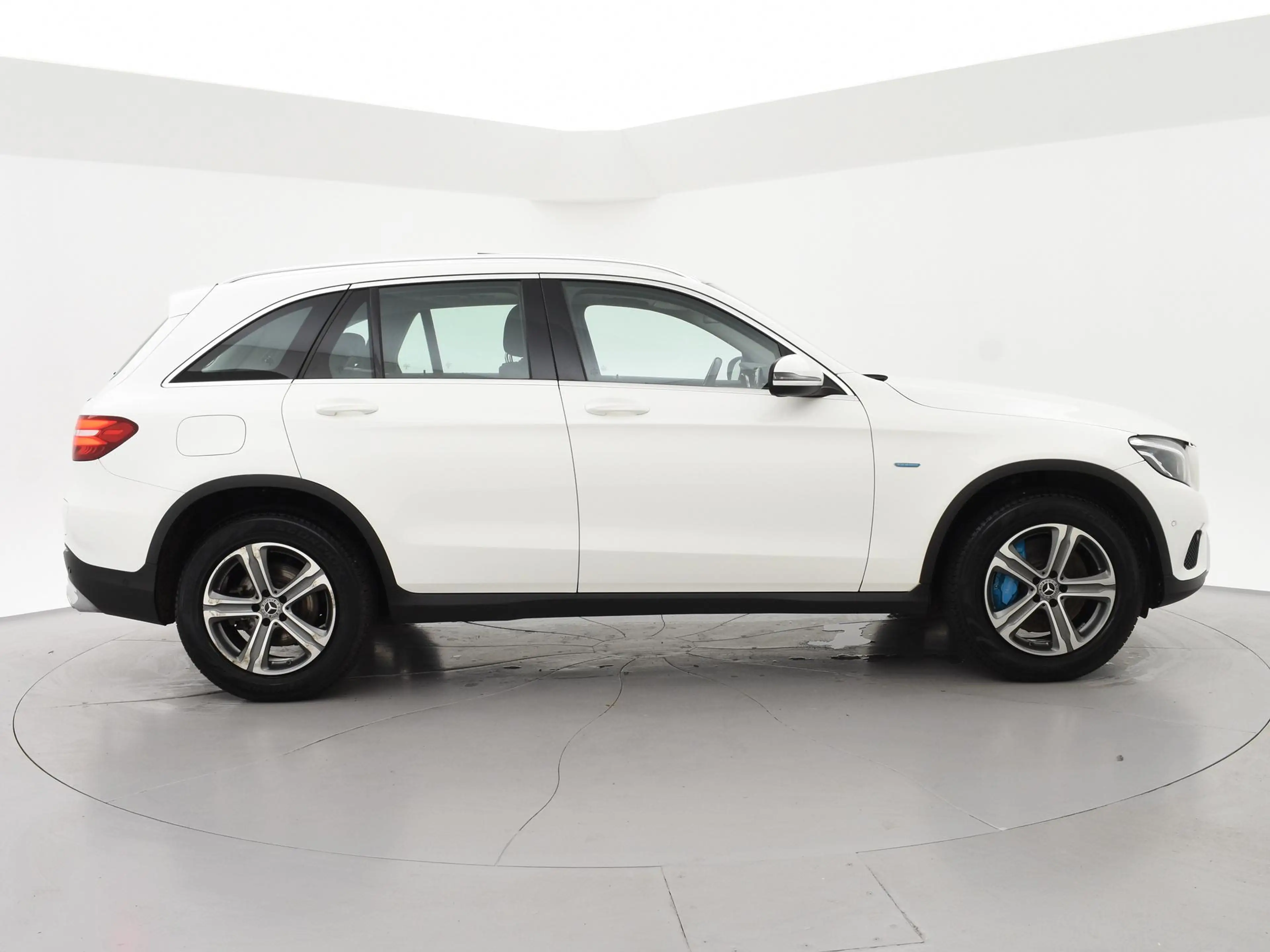 Mercedes-Benz GLC 350 350e 4MATIC PLUG-IN HYBRID + TREKHAAK | PANORAMA | — photo 18