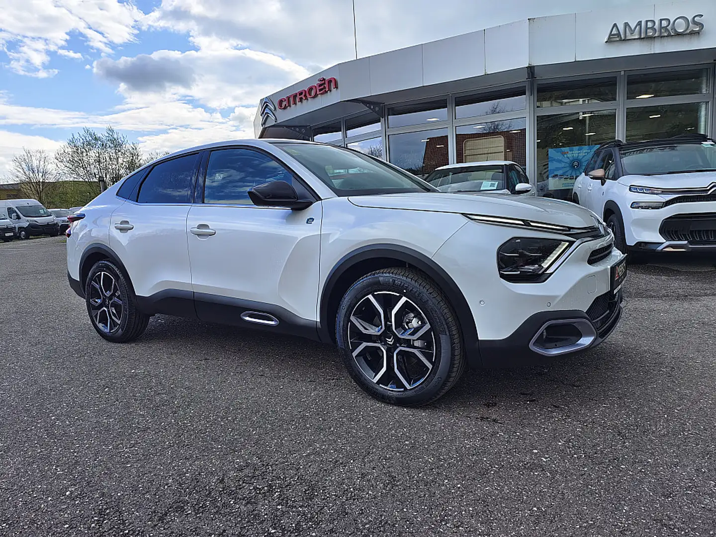 Citroen E-C4 X e-C4 X Elektromotor 136 50kWh Shine JUNGWAGEN-S... Білий - 1