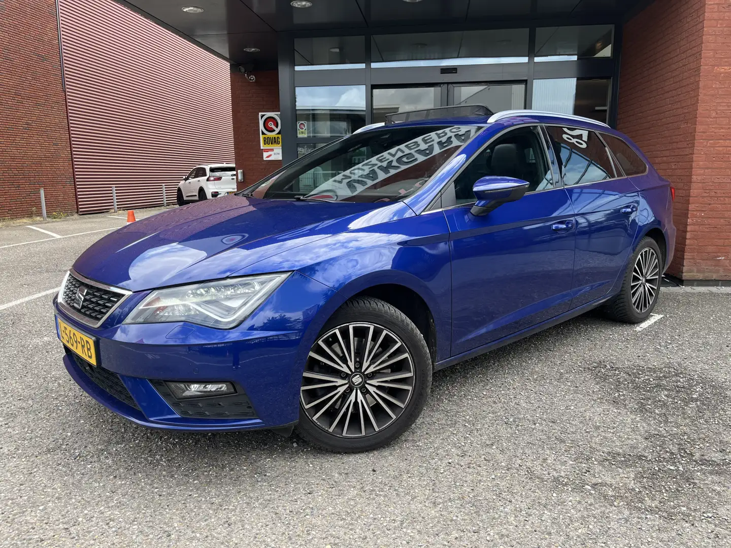 SEAT Leon ST 1.8 TSI Xcellence Business Intense // LED // HA Blauw - 2