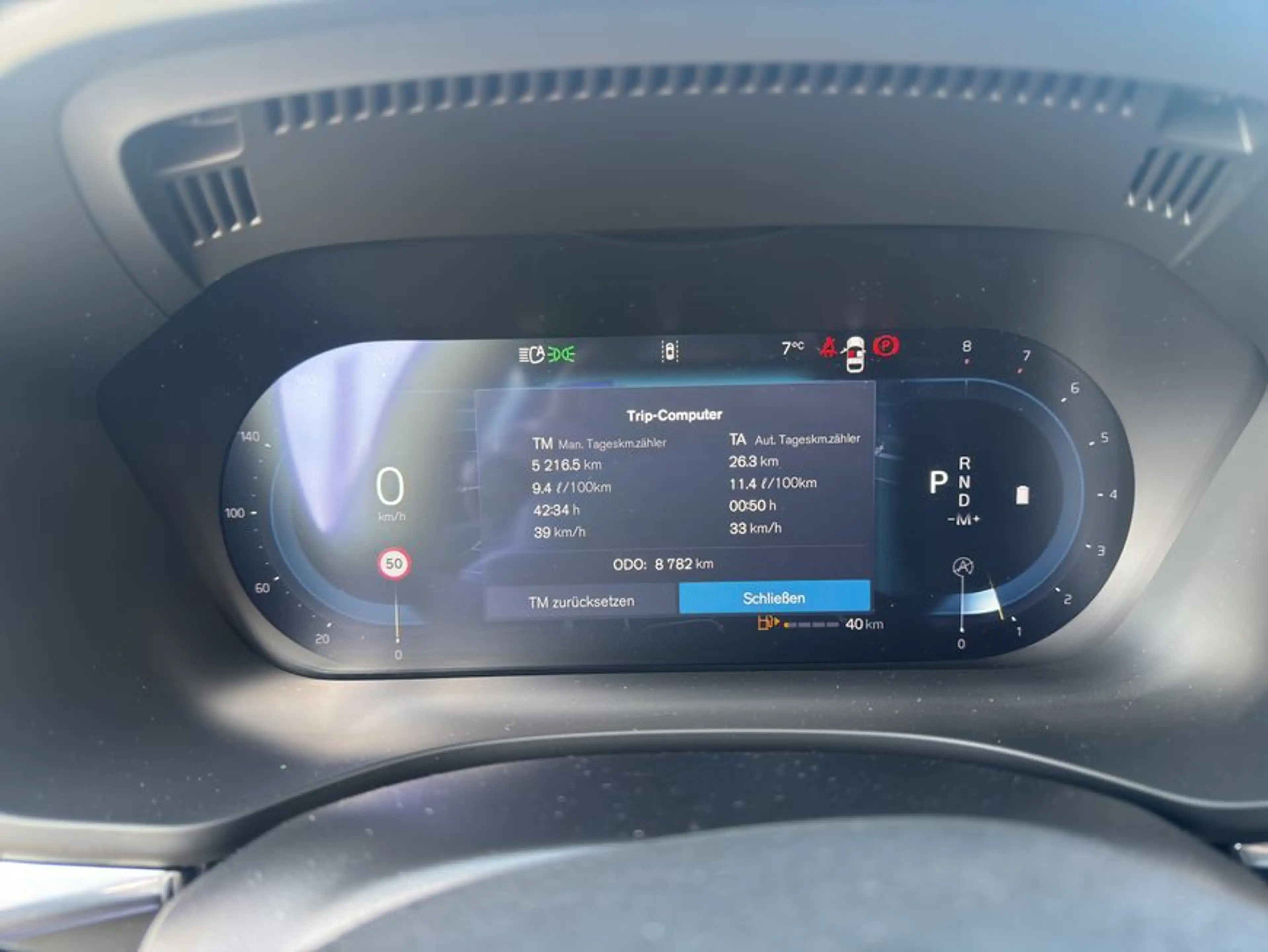 Volvo XC60 XC60 B5 AWD Vollleder Pilot BLIS H&K Voll-LED 19'' — photo 9