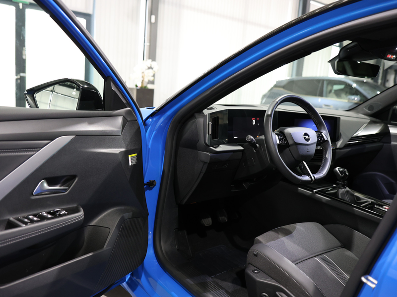 Opel Astra L 1.2 T LIMO GS-SPORT TECH / BLUE & BLACK — photo 12