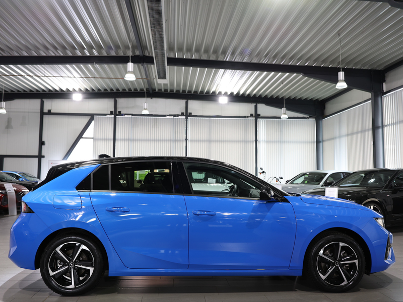 Opel Astra L 1.2 T LIMO GS-SPORT TECH / BLUE & BLACK — photo 8