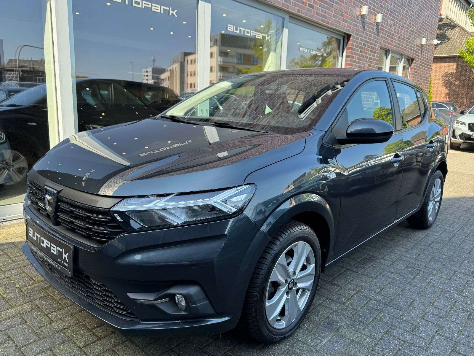 Second hand Dacia Sandero 1.0