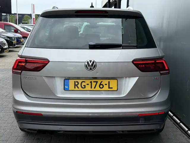Volkswagen Tiguan view 11