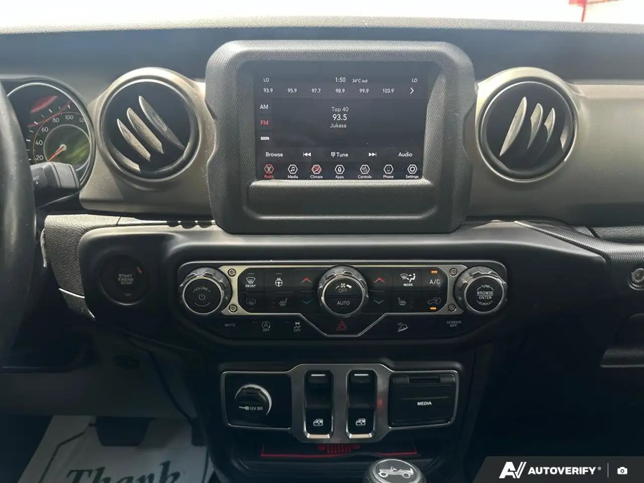 Jeep Wrangler photo Jeep Wrangler