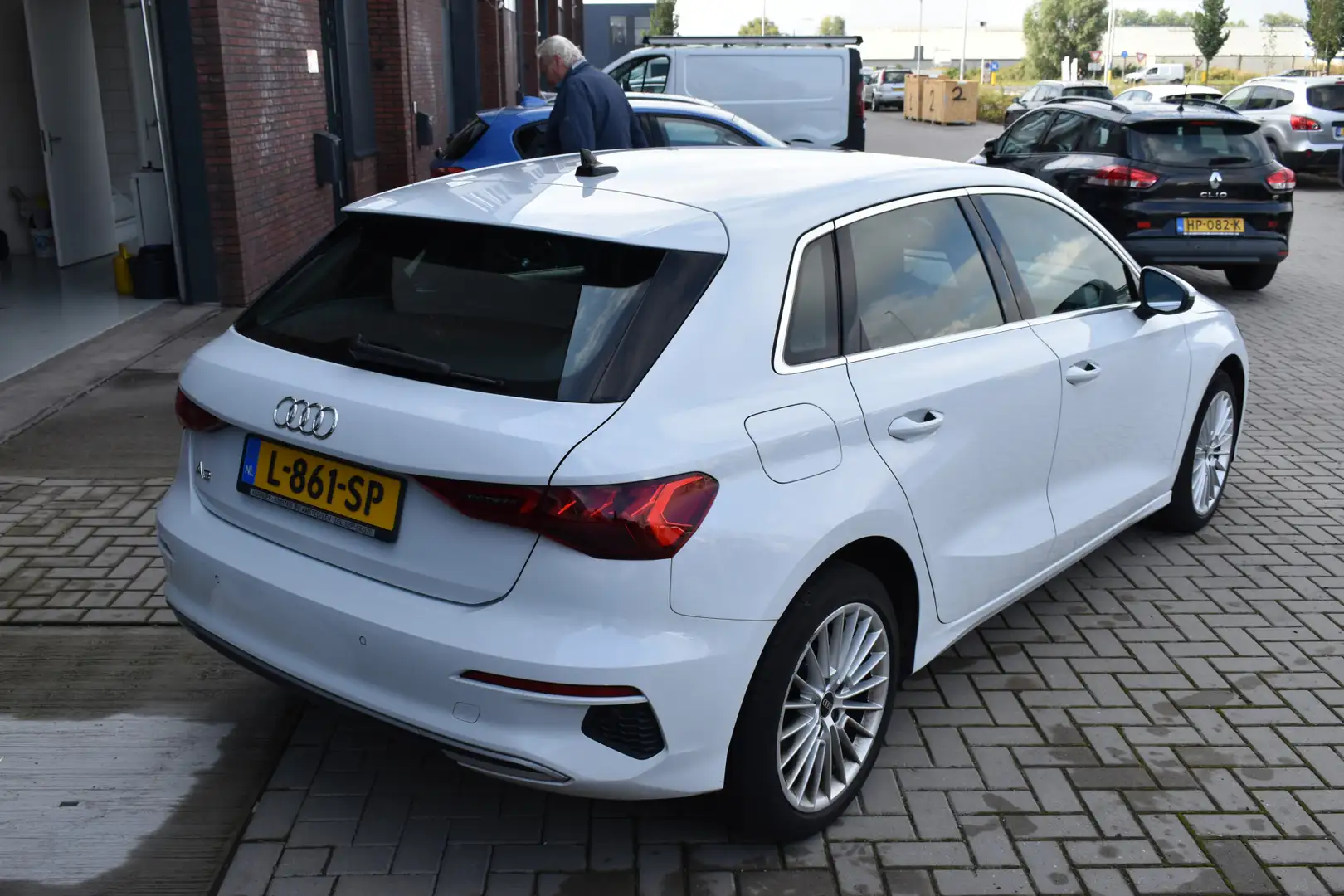 Audi A3 Sportback 30 TDI Advanced edition Blanc - 2