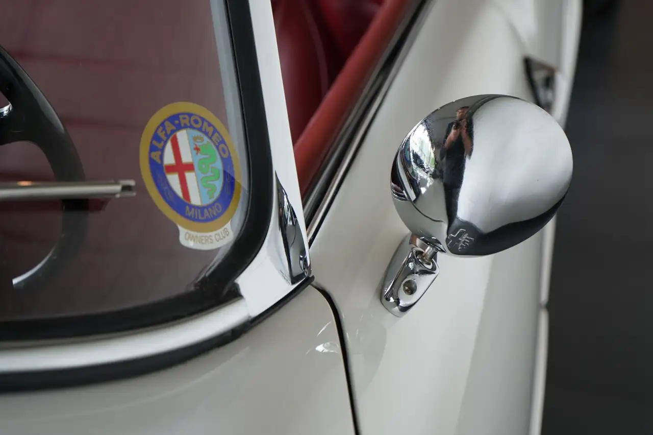 Alfa Romeo Spider 2000 Touring, foto 5