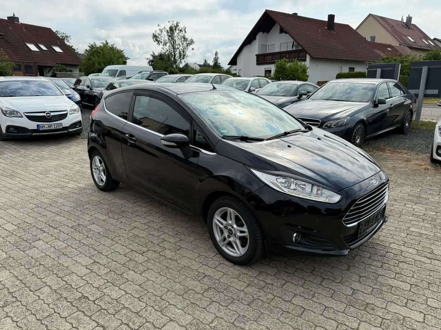 Ford Fiesta Titanium Klimauto Sitzheiz Zwart - 2
