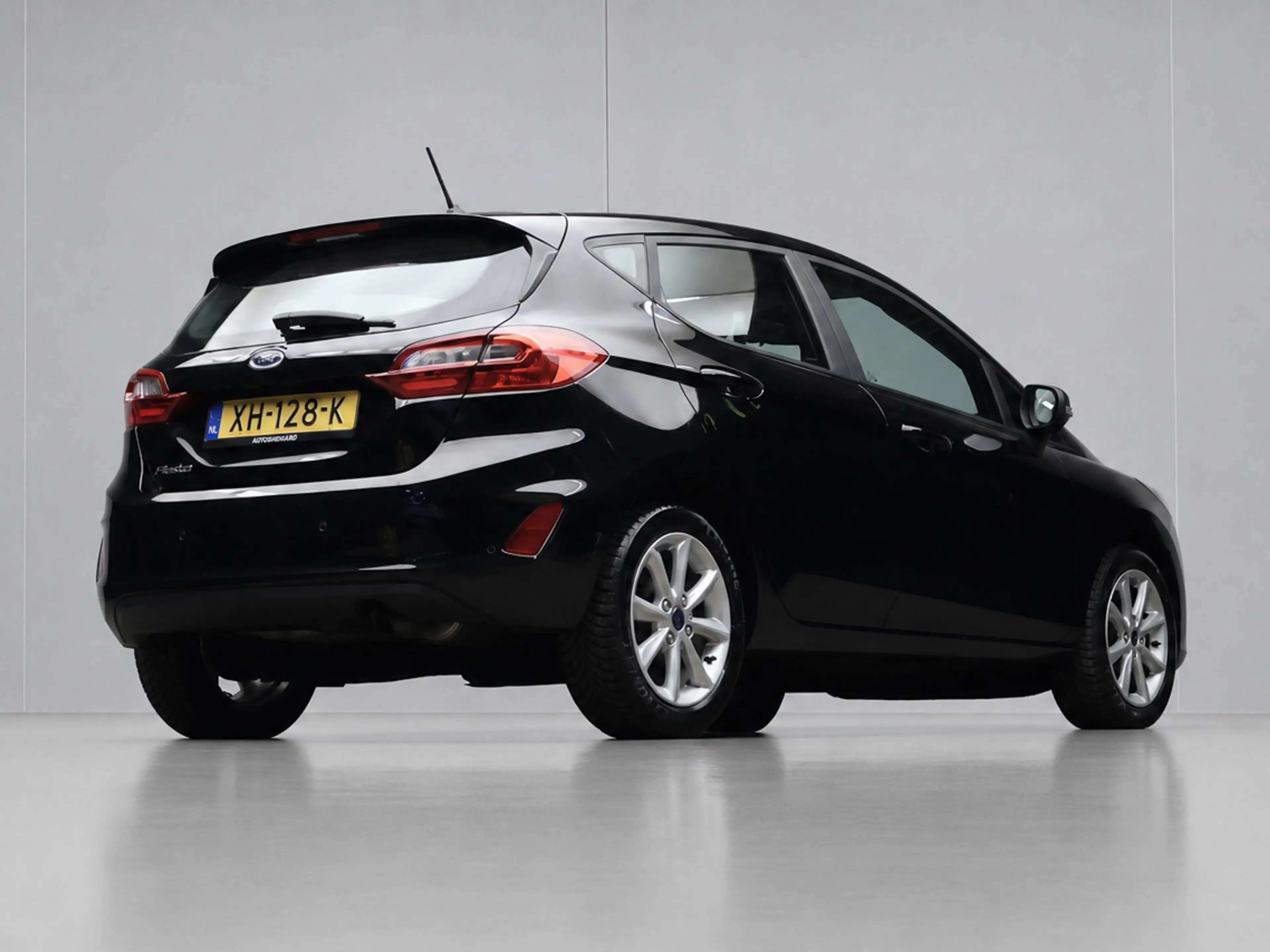 Ford Fiesta 1.1 Sport (APPLE CARPLAY,NAVI,LED,CRUISE,PDC,LANE — photo 4