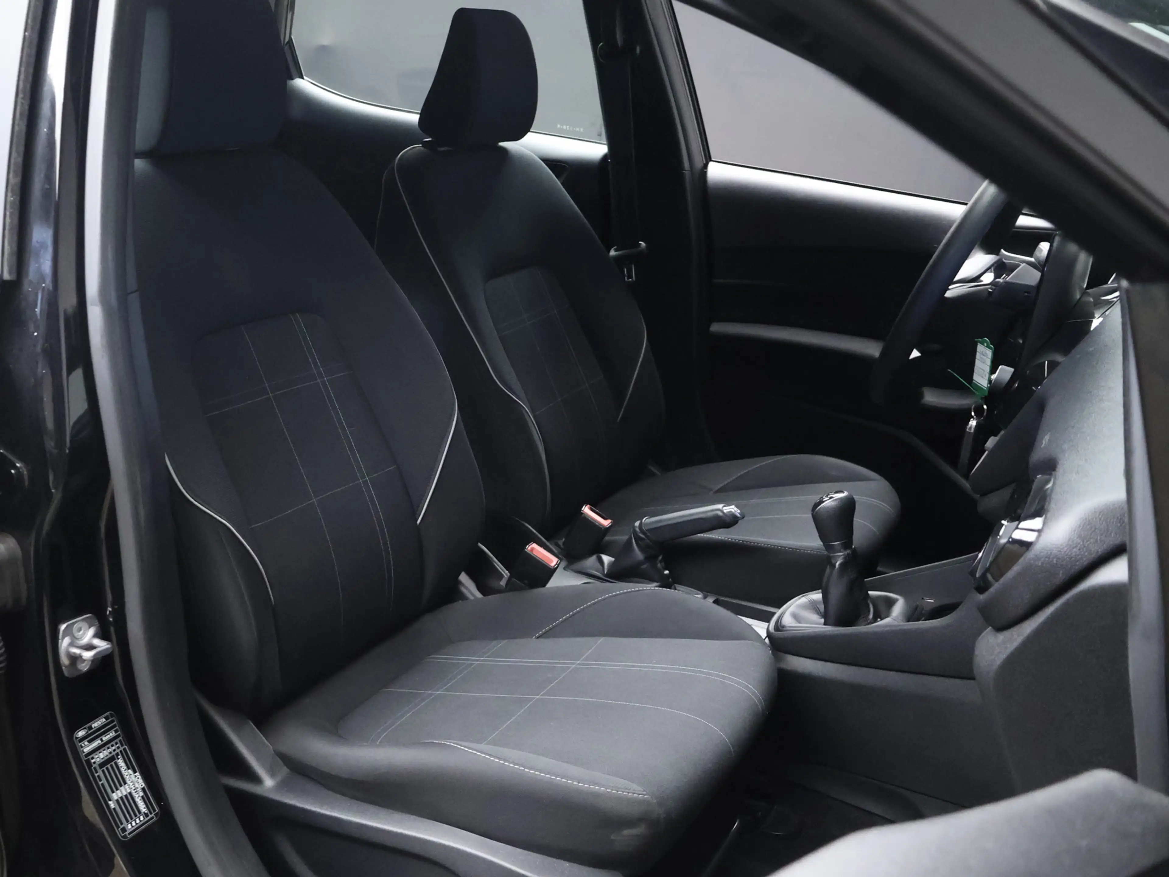 Ford Fiesta 1.1 Sport (APPLE CARPLAY,NAVI,LED,CRUISE,PDC,LANE — photo 31
