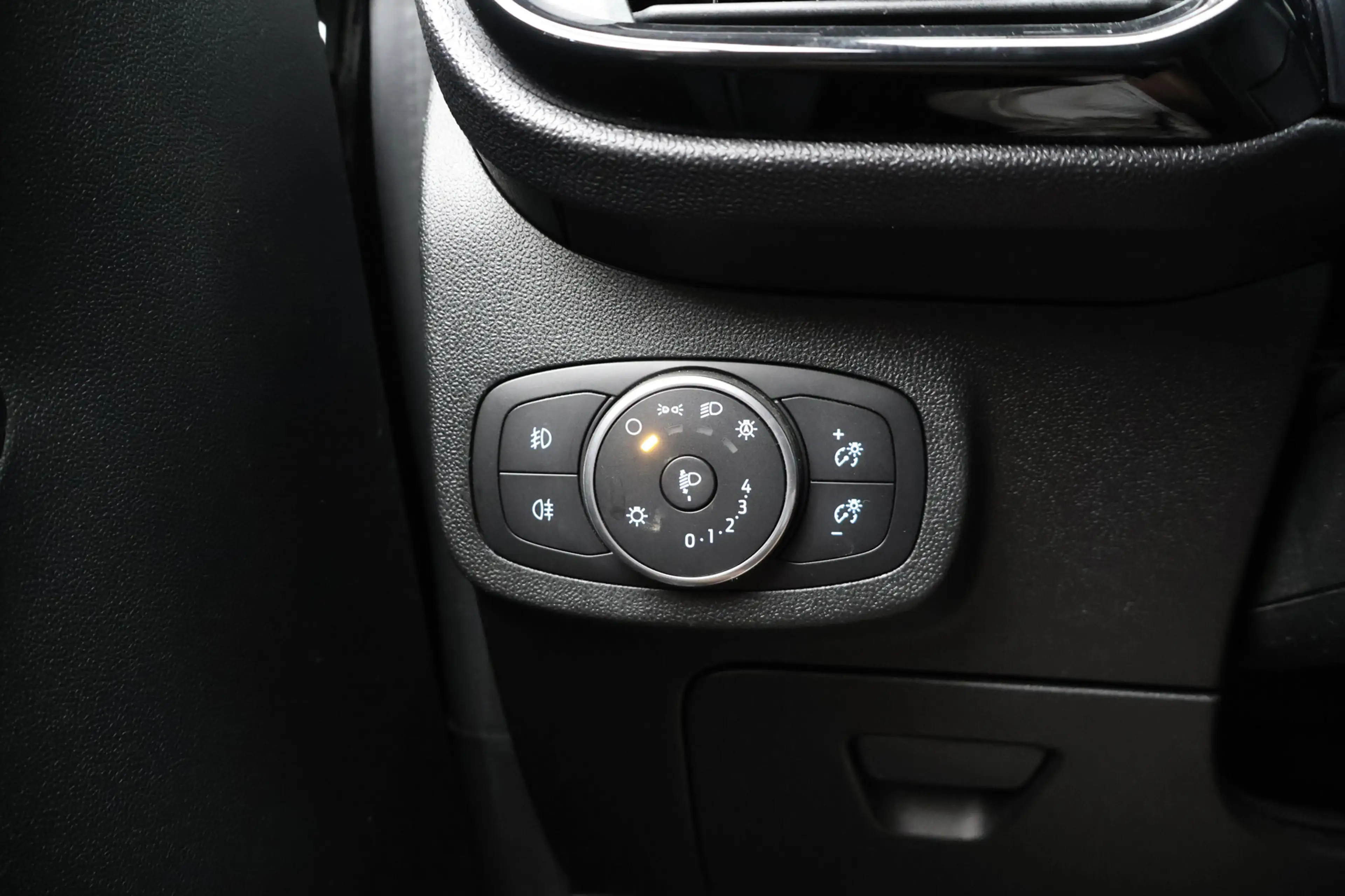 Ford Fiesta 1.1 Sport (APPLE CARPLAY,NAVI,LED,CRUISE,PDC,LANE — photo 15