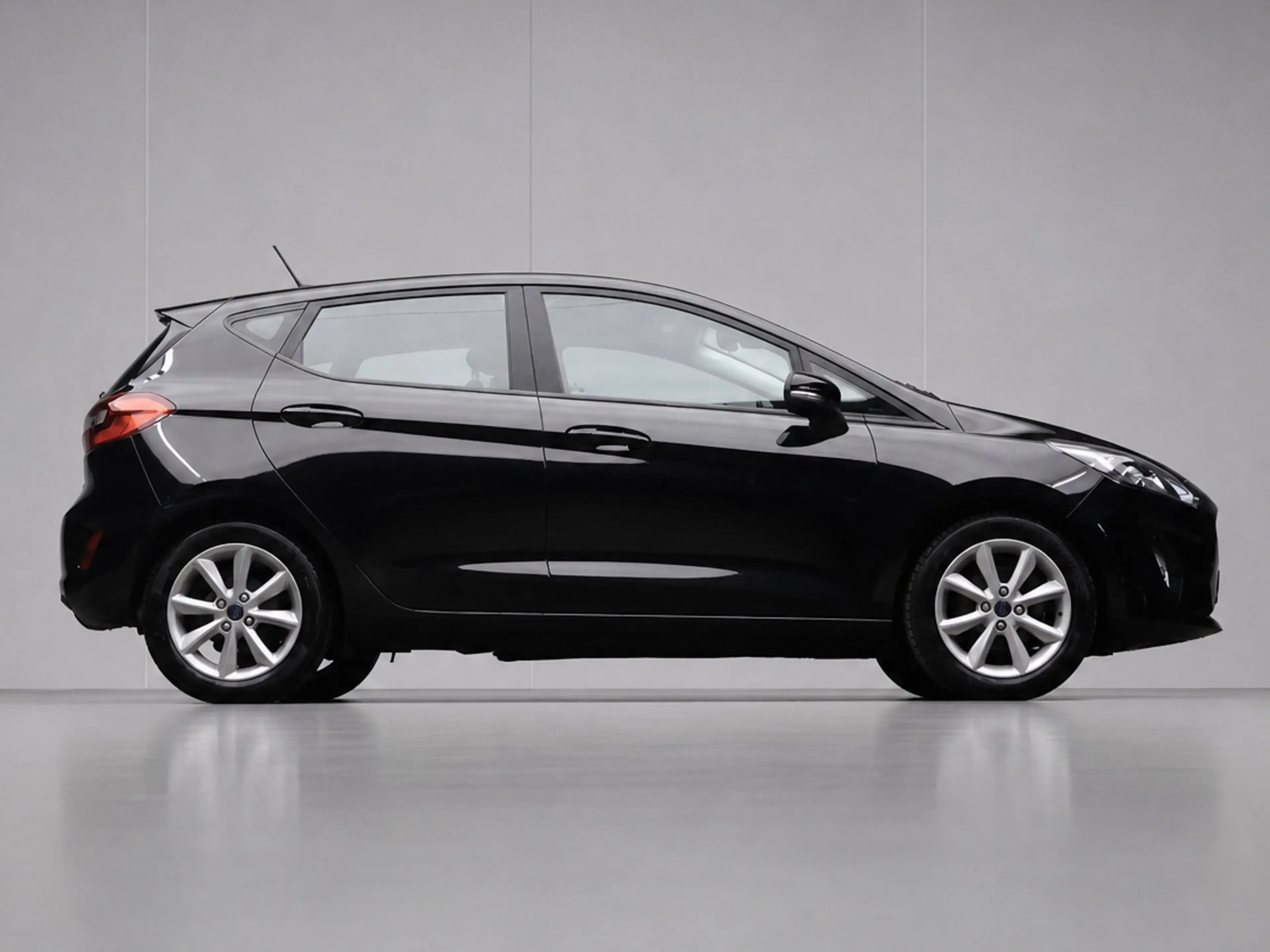 Ford Fiesta 1.1 Sport (APPLE CARPLAY,NAVI,LED,CRUISE,PDC,LANE — photo 5
