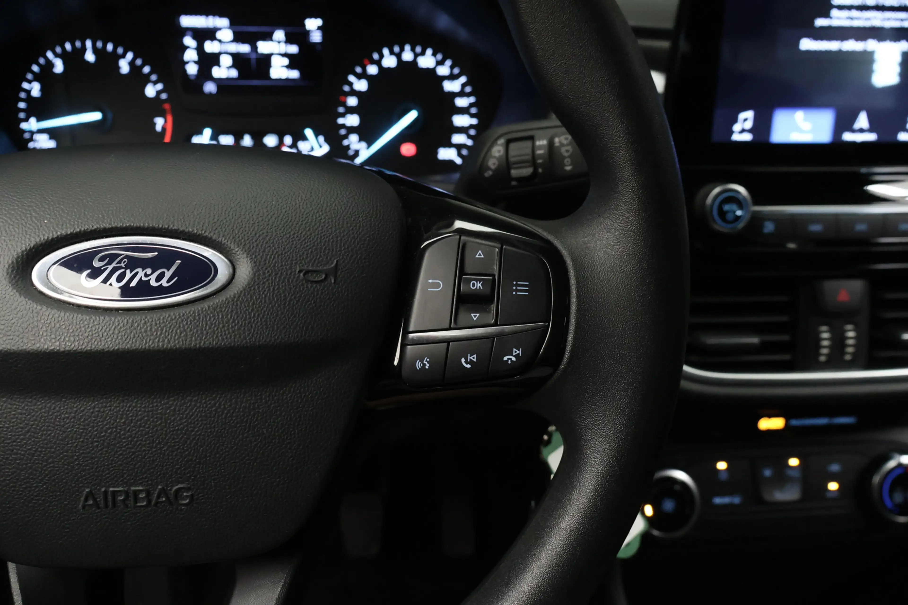 Ford Fiesta 1.1 Sport (APPLE CARPLAY,NAVI,LED,CRUISE,PDC,LANE — photo 11