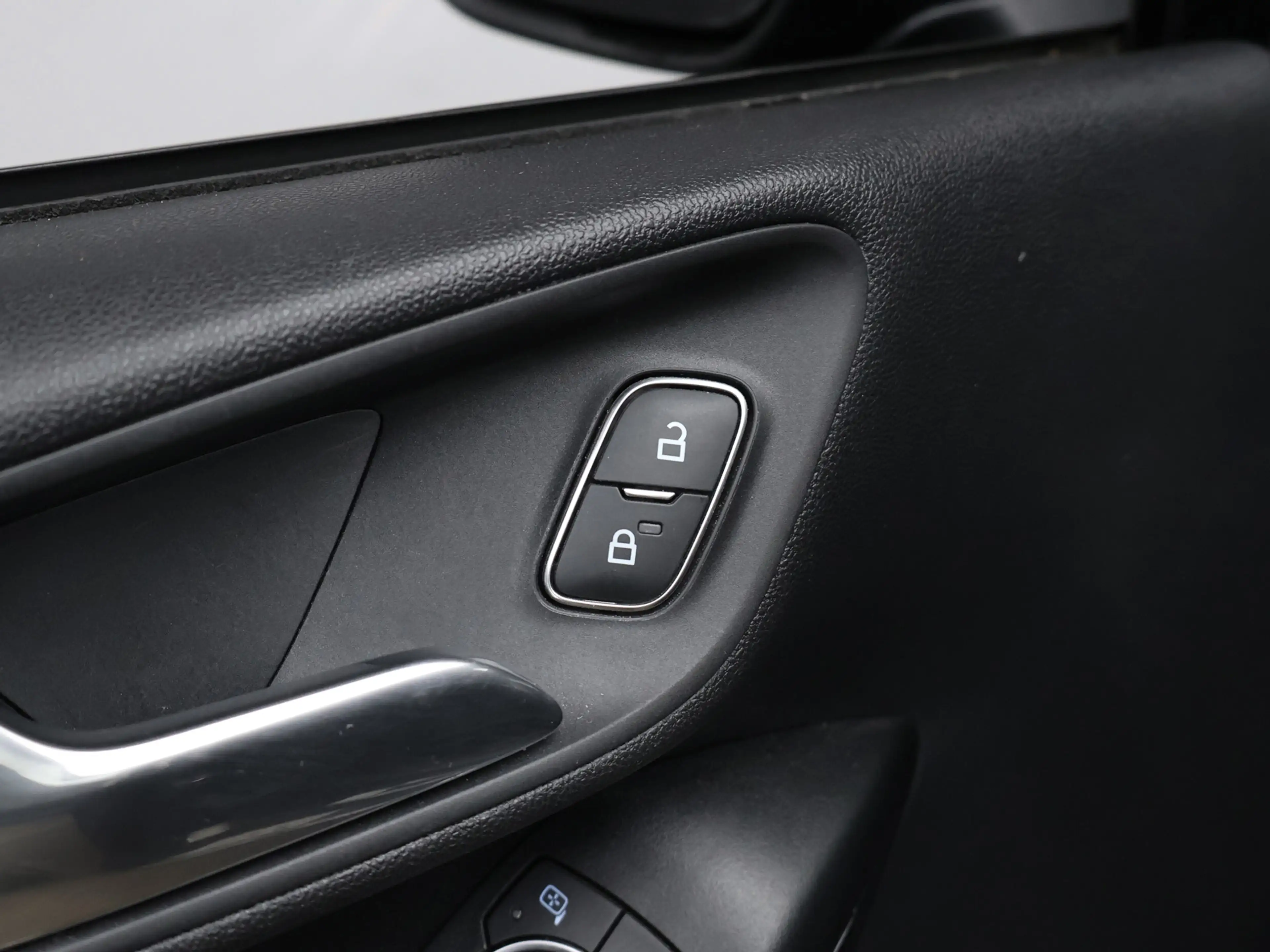 Ford Fiesta 1.1 Sport (APPLE CARPLAY,NAVI,LED,CRUISE,PDC,LANE — photo 26