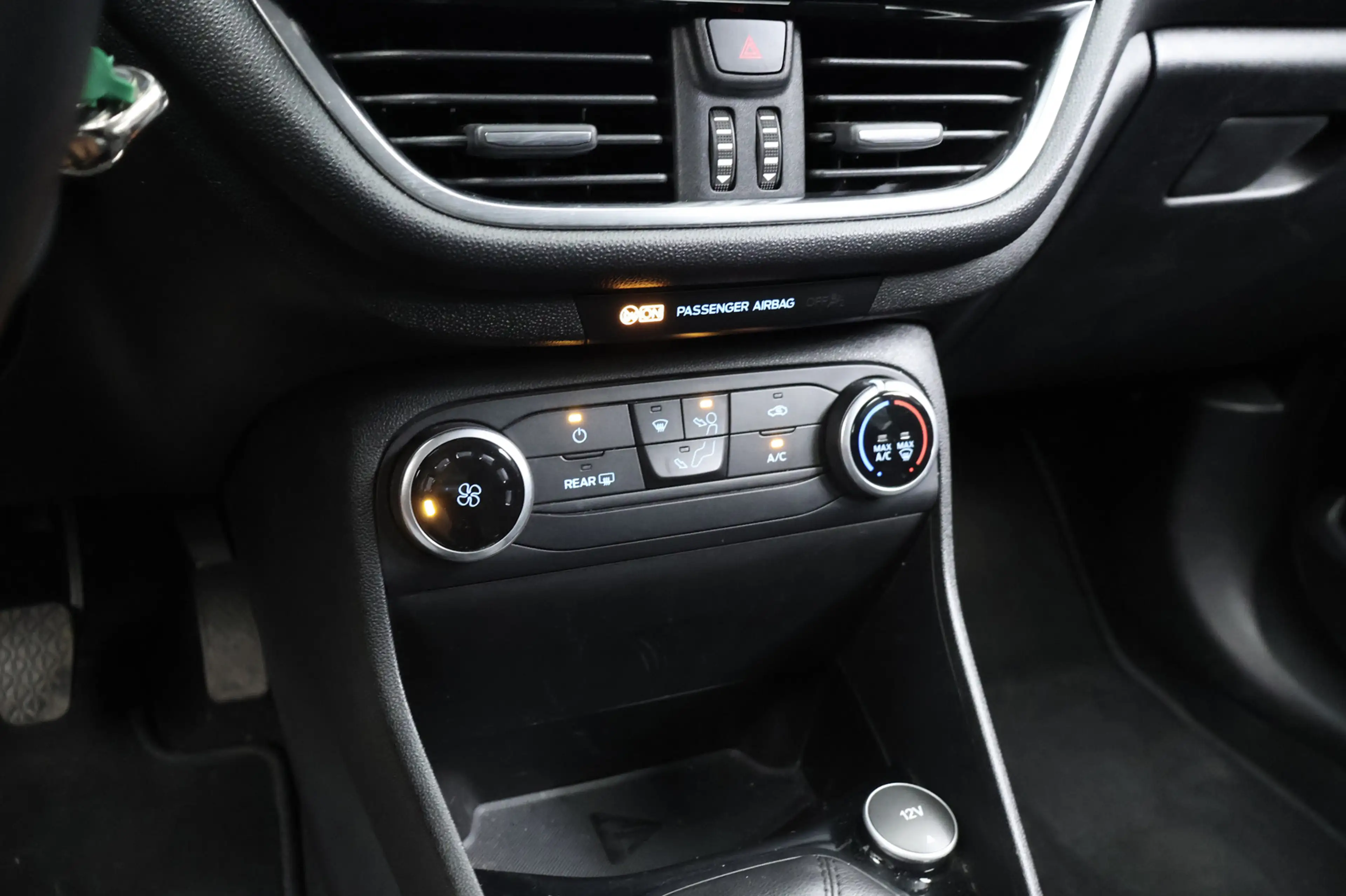 Ford Fiesta 1.1 Sport (APPLE CARPLAY,NAVI,LED,CRUISE,PDC,LANE — photo 18