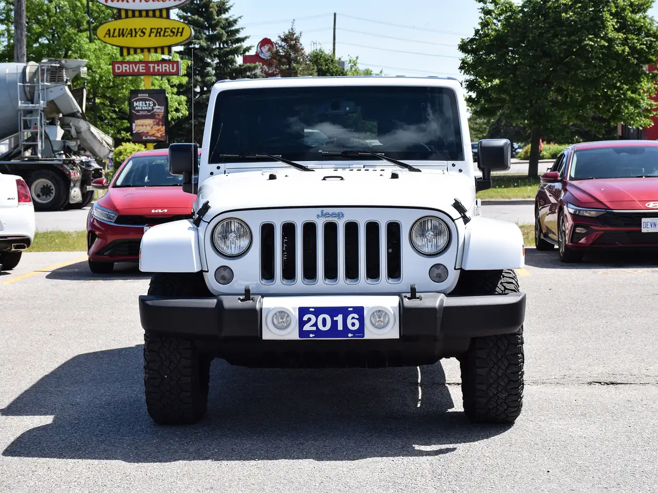 Jeep Wrangler photo Jeep Wrangler