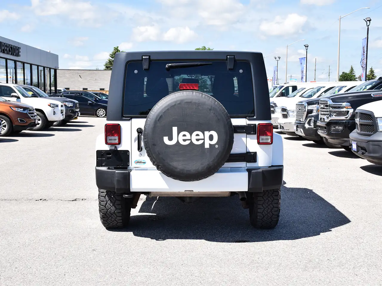 Jeep Wrangler photo Jeep Wrangler