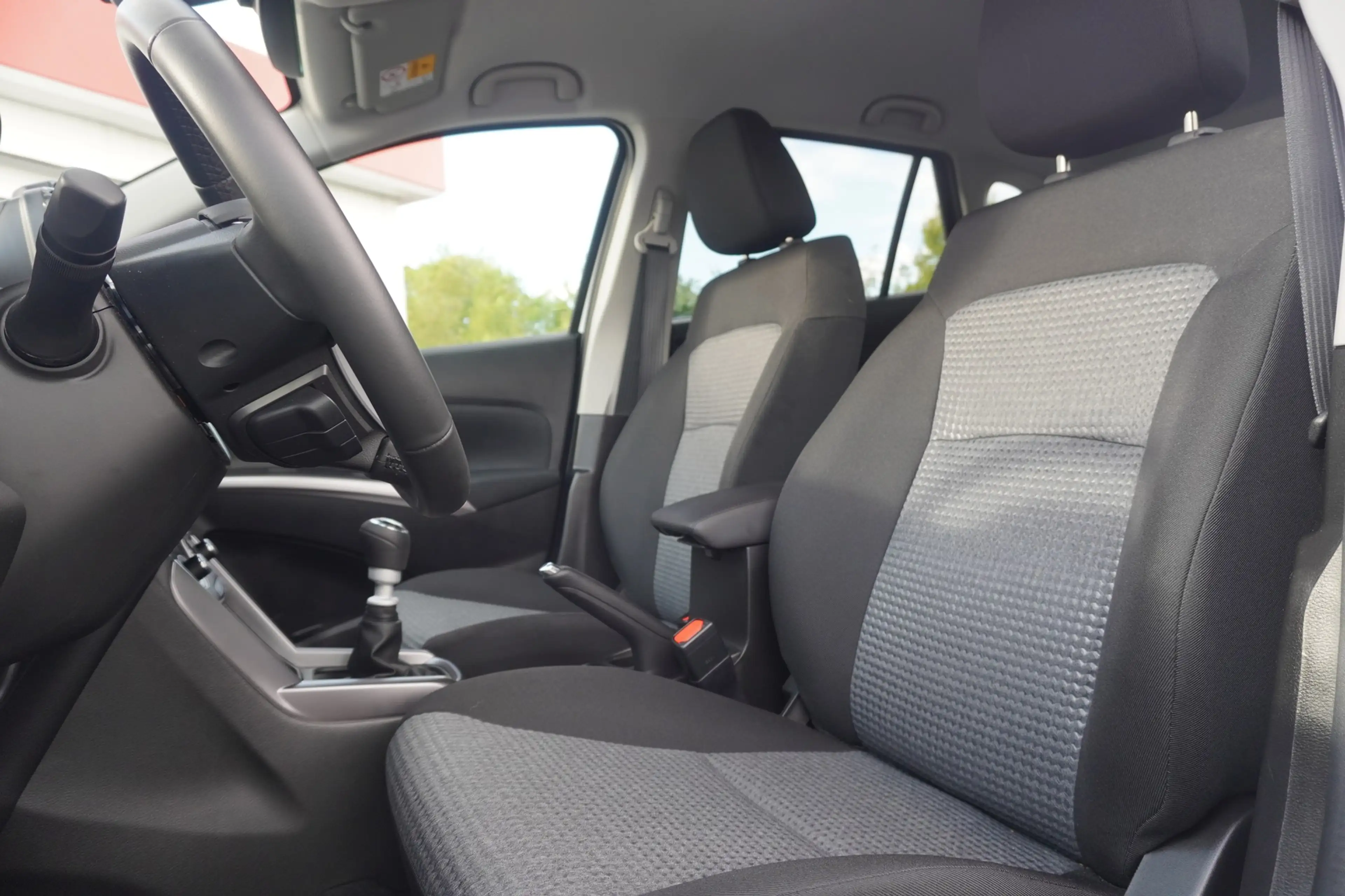 Suzuki SX4 S-Cross S-Cross 1.4 M-Hybrid Comfort LED Navi Kamera PDC — photo 12