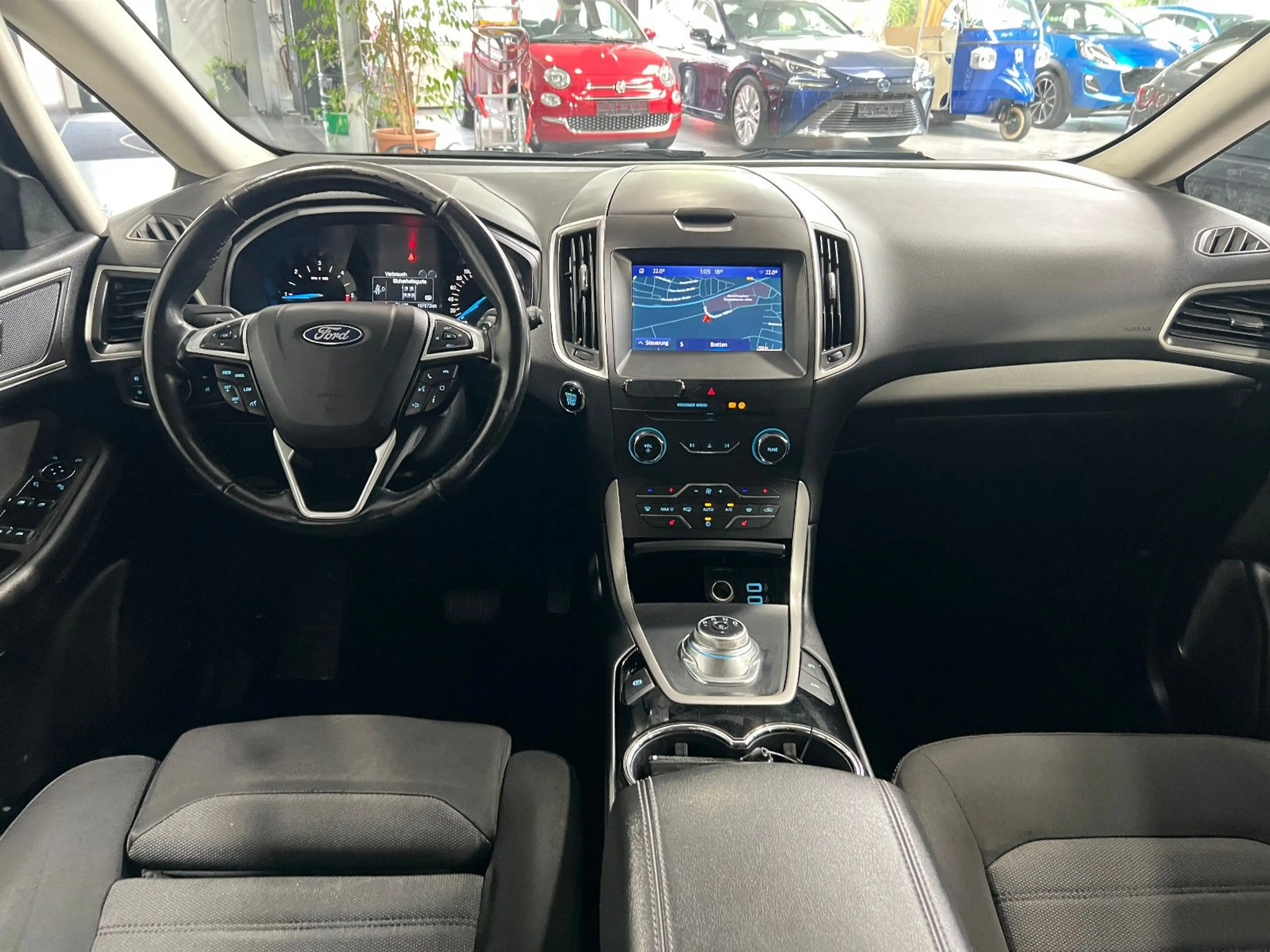 Ford S-Max 2.0 TDCi Automatik **AHK*Navi*Kamera*LED** — photo 10