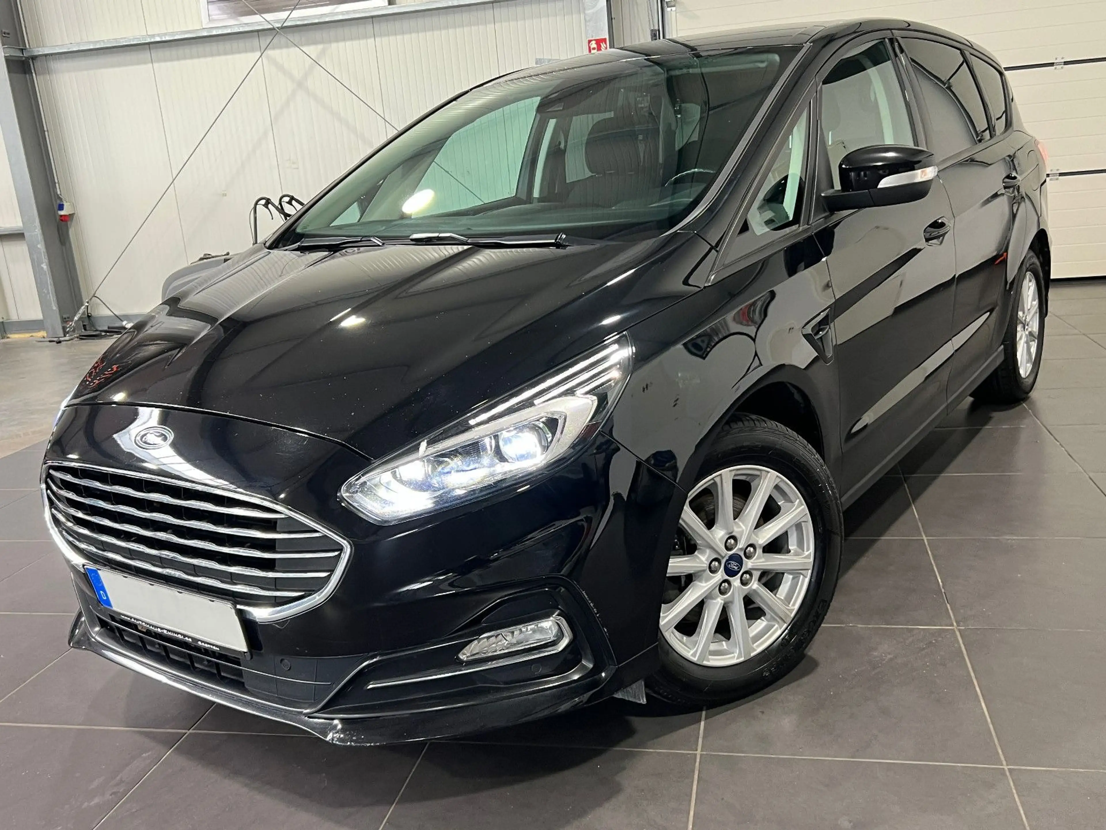 Ford S-Max 2.0 TDCi Automatik **AHK*Navi*Kamera*LED**
