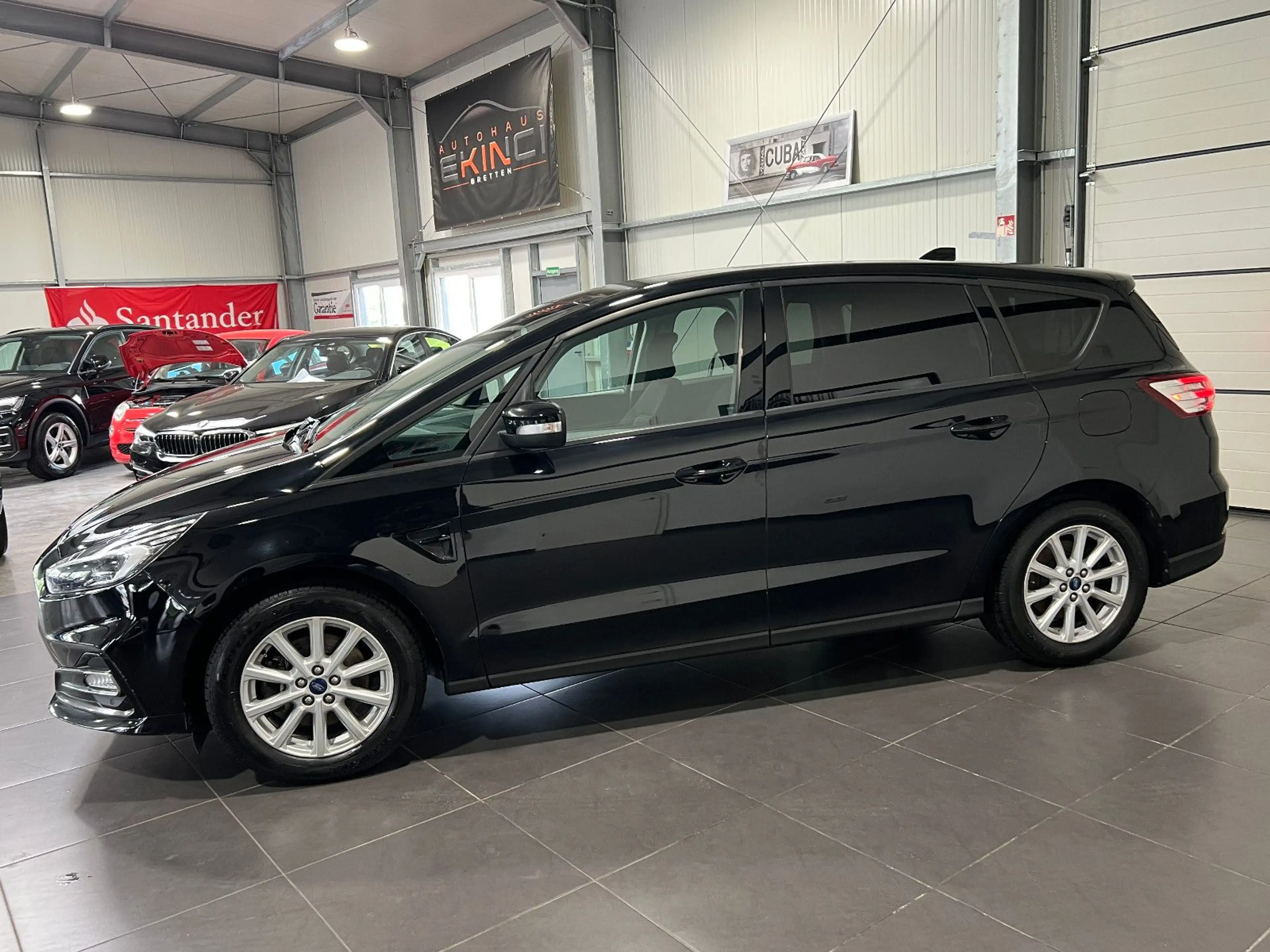 Ford S-Max 2.0 TDCi Automatik **AHK*Navi*Kamera*LED** — photo 2