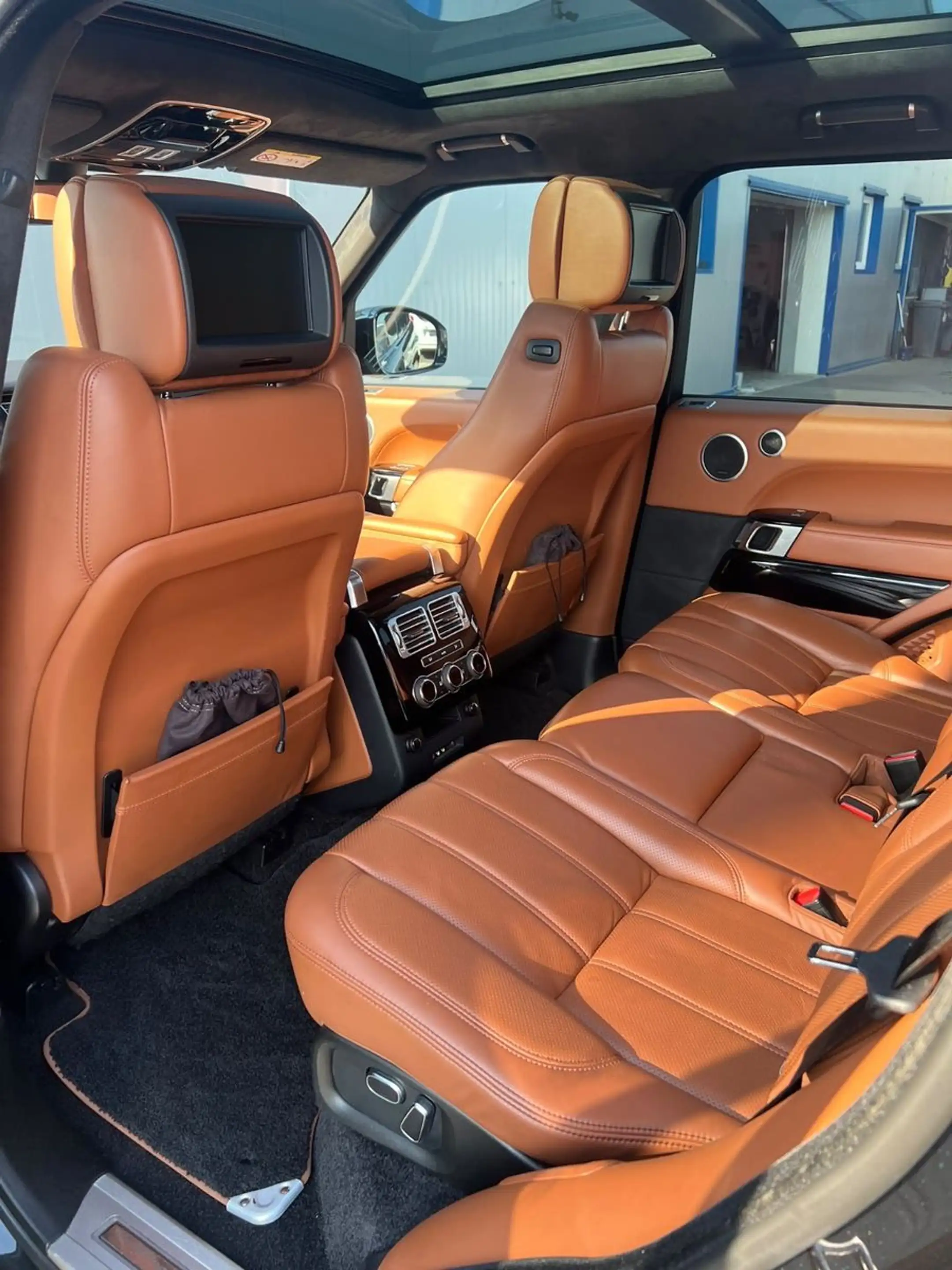 Land Rover Range Rover RANGE ROVER VOGUE 4,4 AUTOBIOGRAPHY PANO AHK 360 — photo 15