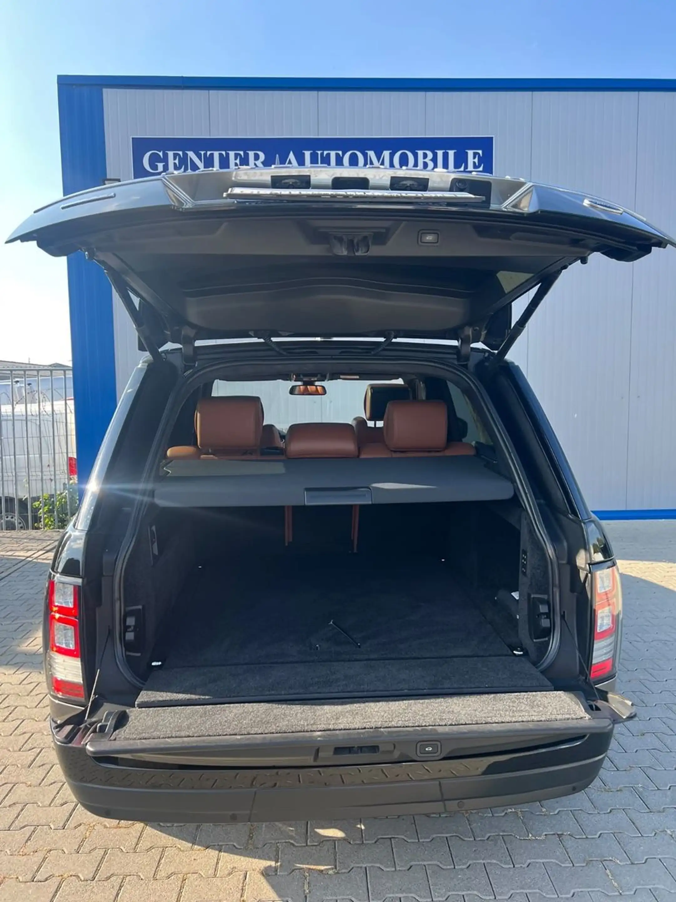 Land Rover Range Rover RANGE ROVER VOGUE 4,4 AUTOBIOGRAPHY PANO AHK 360 — photo 9