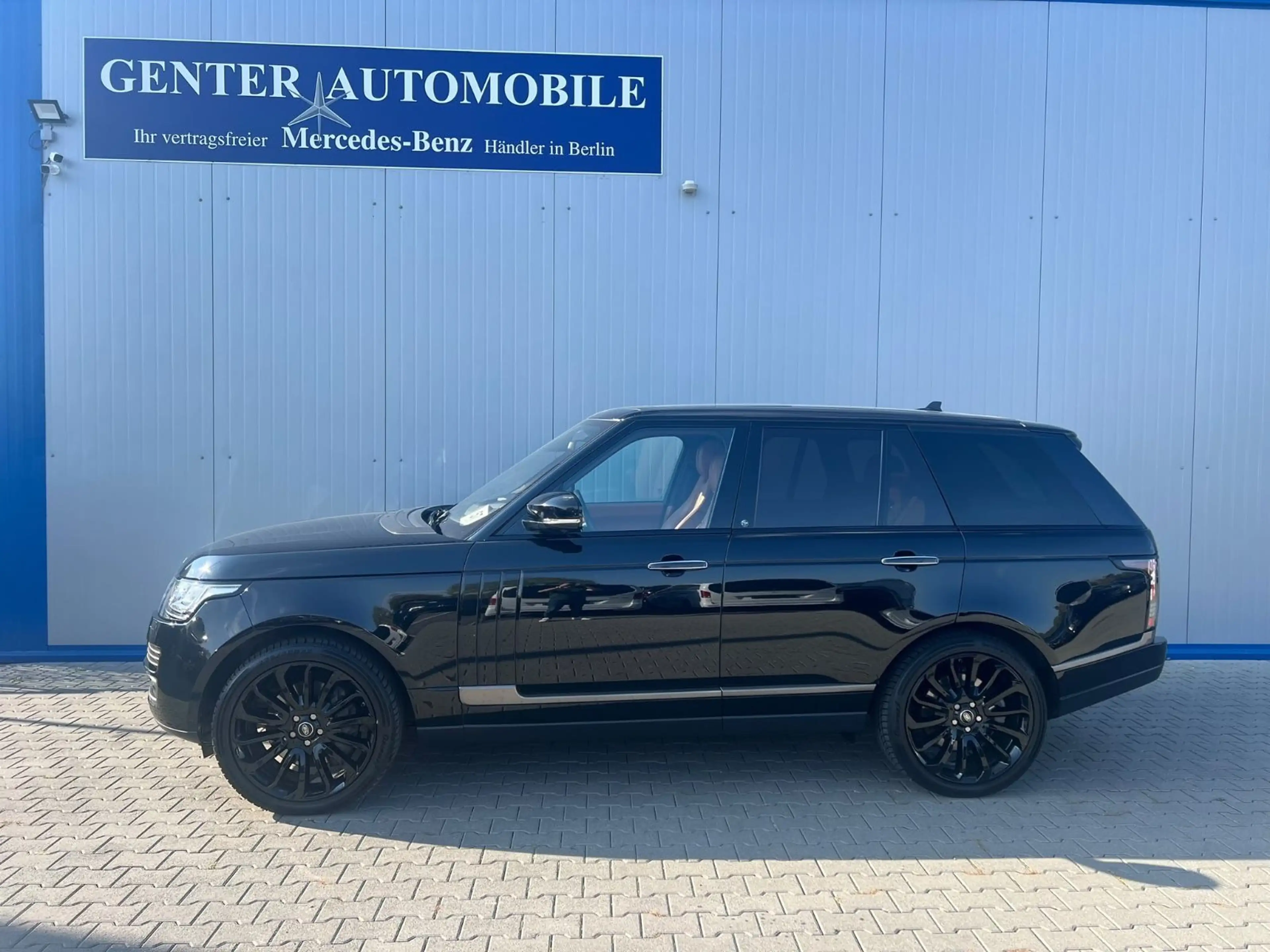 Land Rover Range Rover RANGE ROVER VOGUE 4,4 AUTOBIOGRAPHY PANO AHK 360 — photo 4