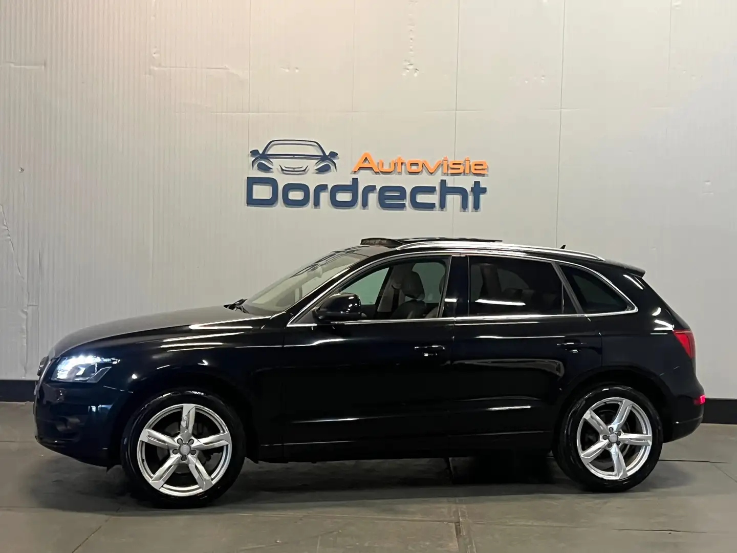 Audi Q5 2.0 TFSI quattro Pro Line|Pano|Camera|Xenon|ACC|LE Zwart - 1