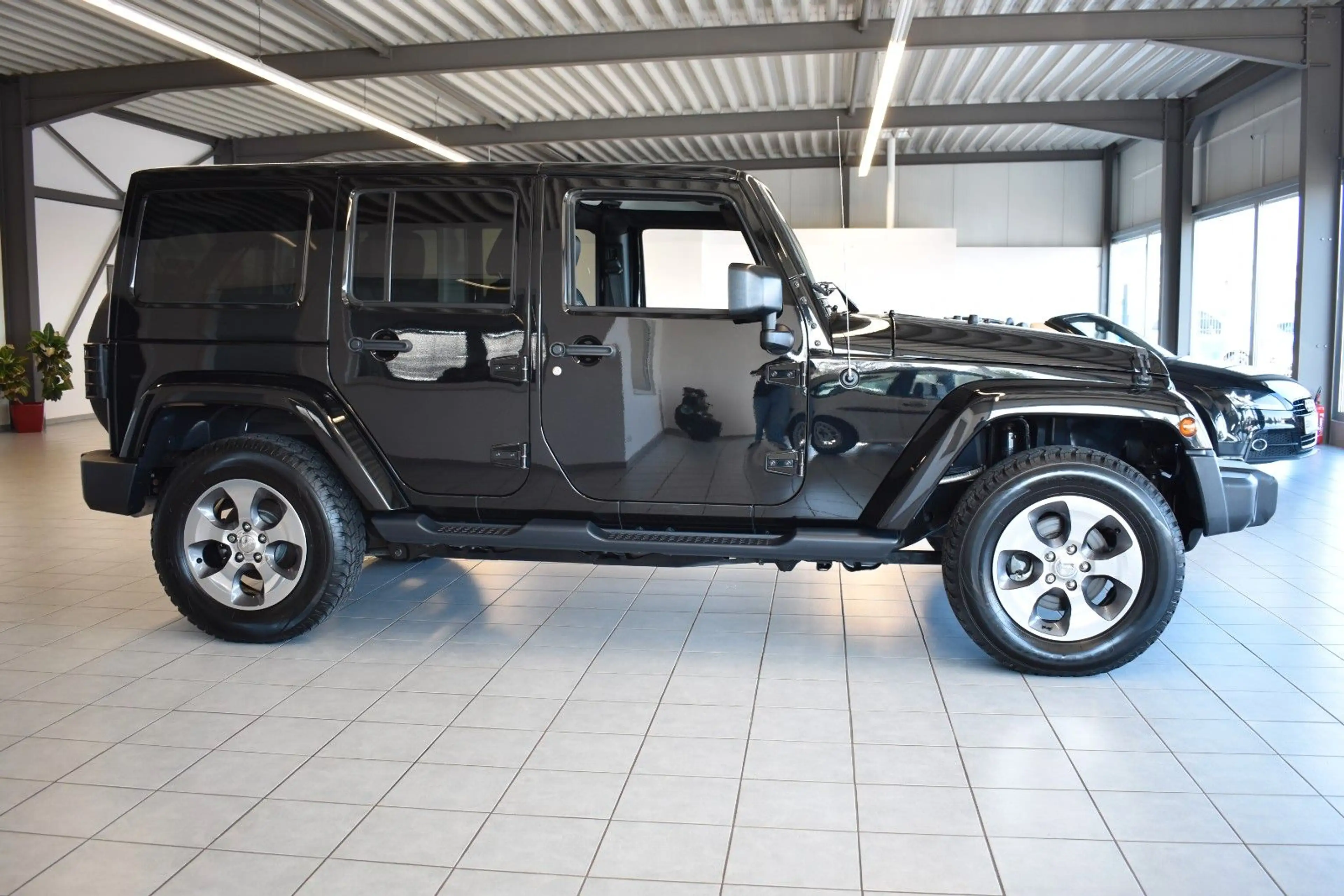 Jeep Wrangler Unlimited Sahara/SOFTTOP/LEDER/SHZ/NAVI — photo 11