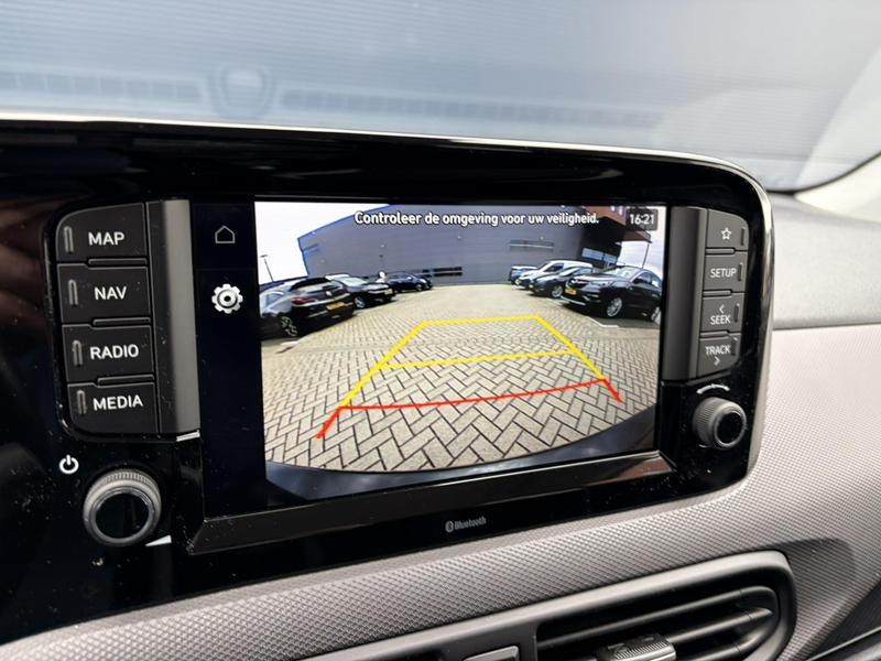 Hyundai i10 1.0 Comfort | Navigatie | Parkeercamera | Airco | — photo 14