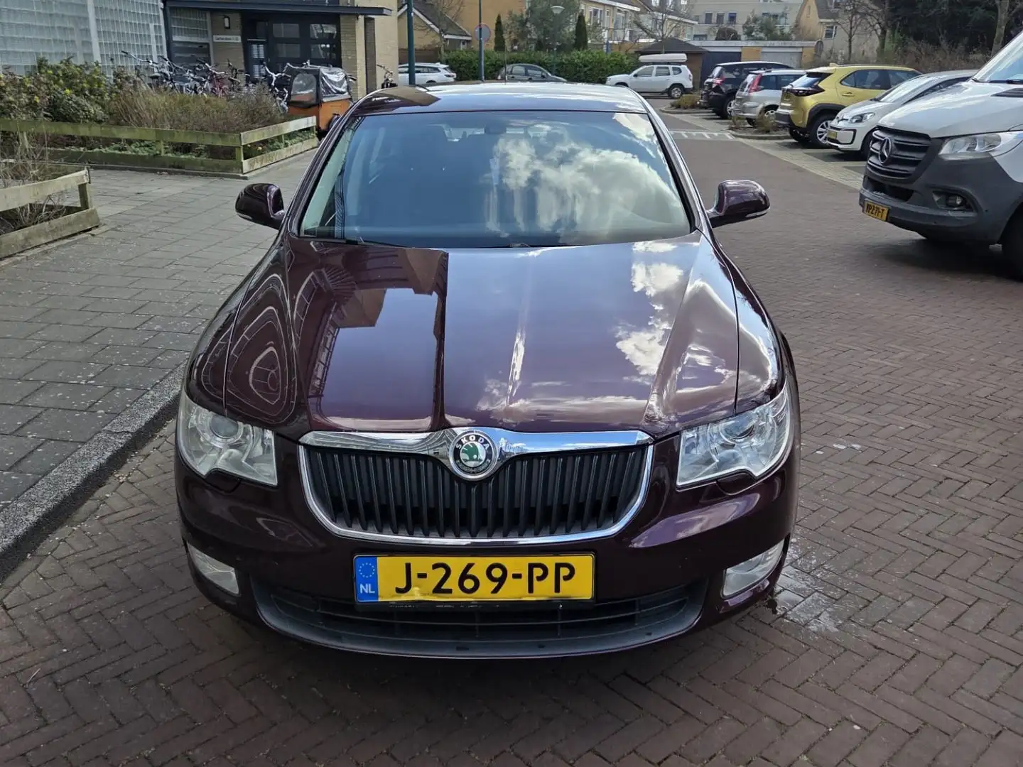 Skoda Superb 1.8 TSI DSG Ambition Paars - 1