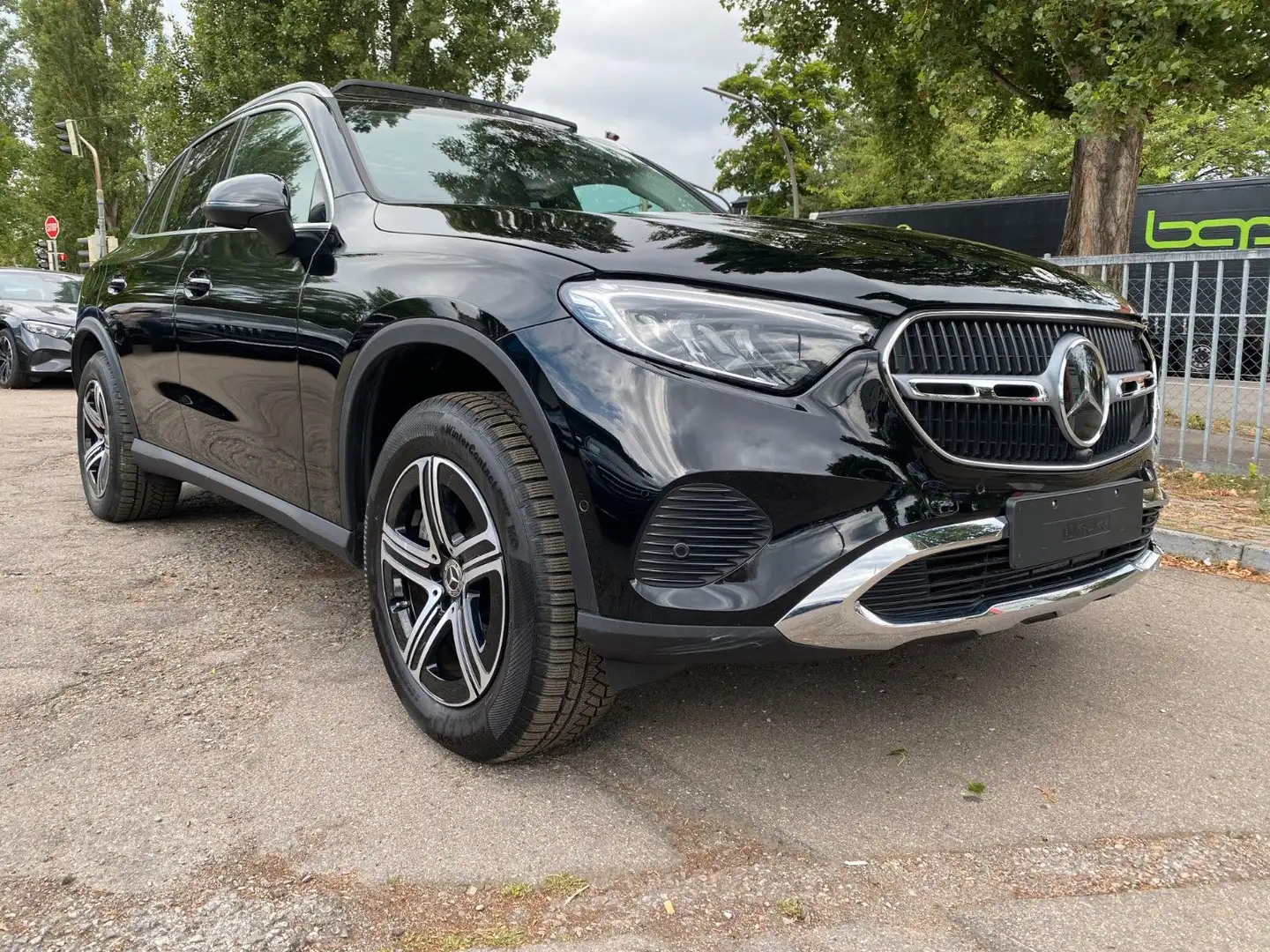 Mercedes-Benz GLC 300 de 4M/Avantgarde+/Distr+/Pano/AHK/Memory Schwarz - 1