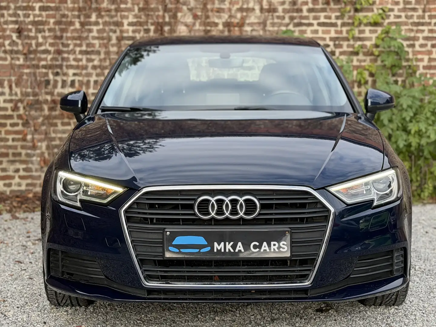 Audi A3 Sportback 1.4TFSI Ultra Boite Auto Stronic Garanti Bleu - 2