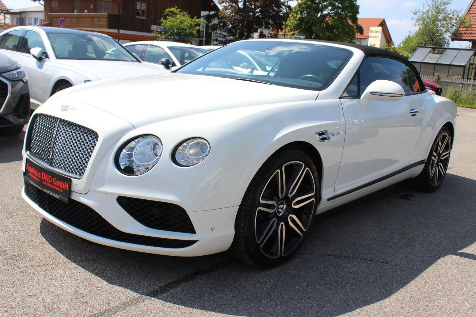 Bentley Continental GTC 4.0 V8 4WD Automatik Weiß - 1