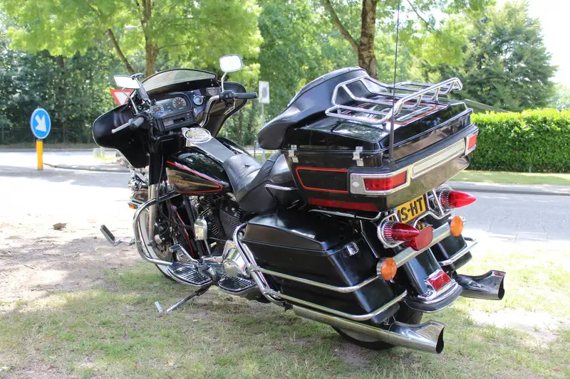 Harley-Davidson Electra Glide - foto 5