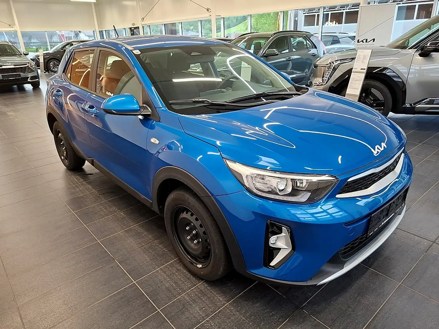 Kia Stonic 1,2 DPI ISG Titan Blau - 2