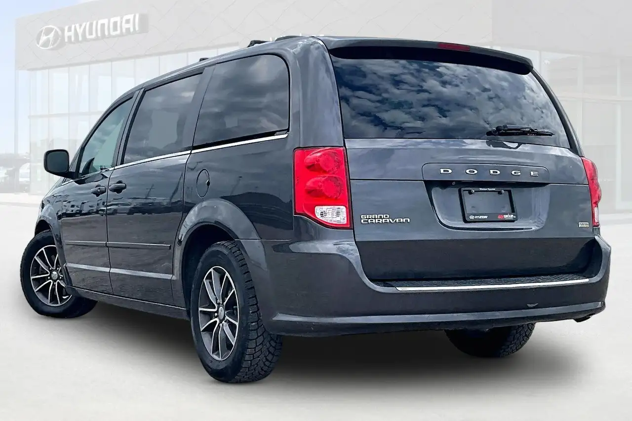 Dodge Grand Caravan снимка Dodge Grand Caravan