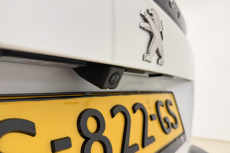 Peugeot e-2008 EV Allure Pack 50 kWh | Apple carplay/Android auto — photo 3