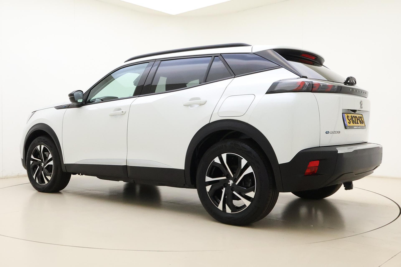 Peugeot e-2008 EV Allure Pack 50 kWh | Apple carplay/Android auto — photo 12